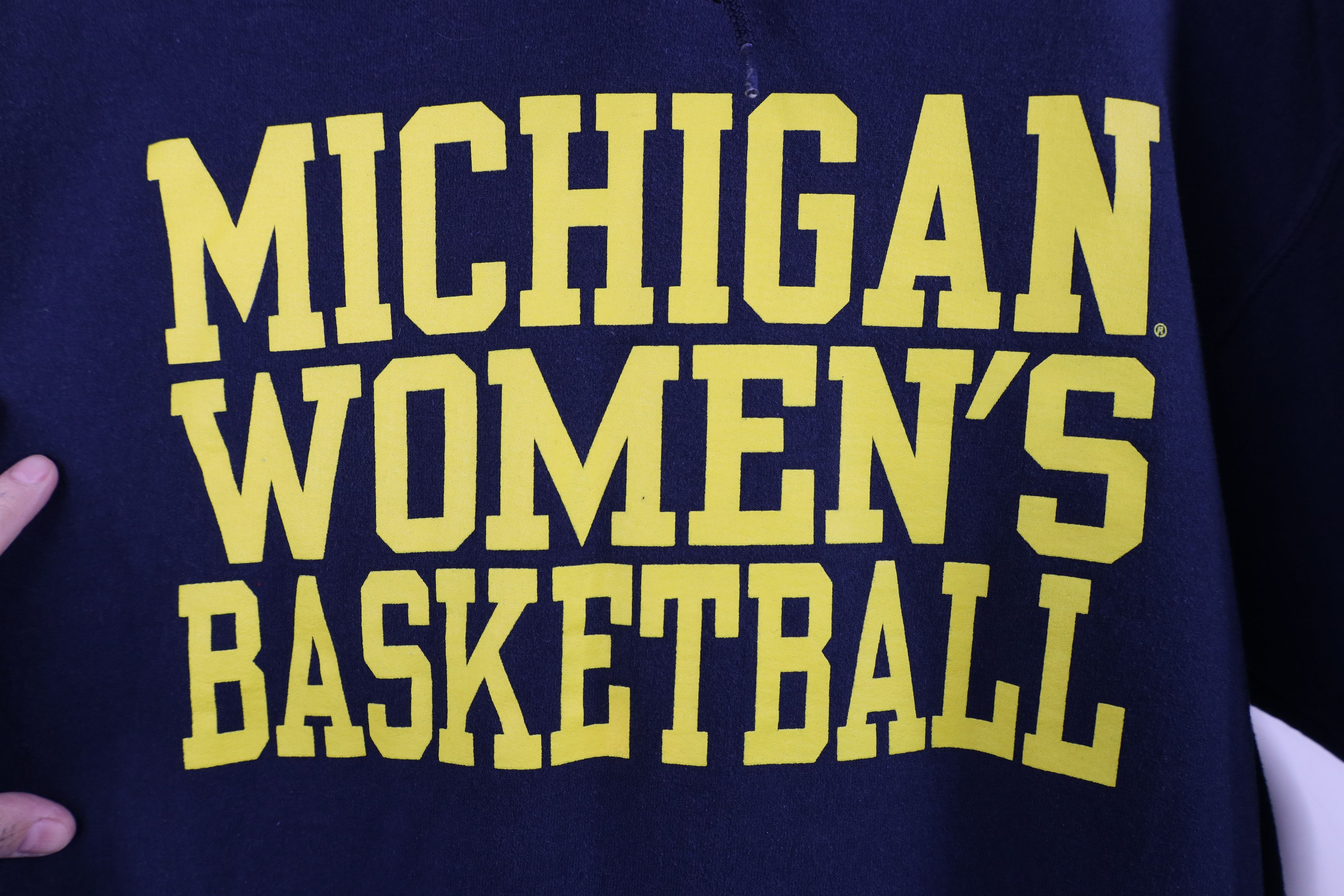 Vintage Vintage University of Michigan Womens Basketball Hoodie Blue Size S / US 4 / IT 40 - 4 Thumbnail