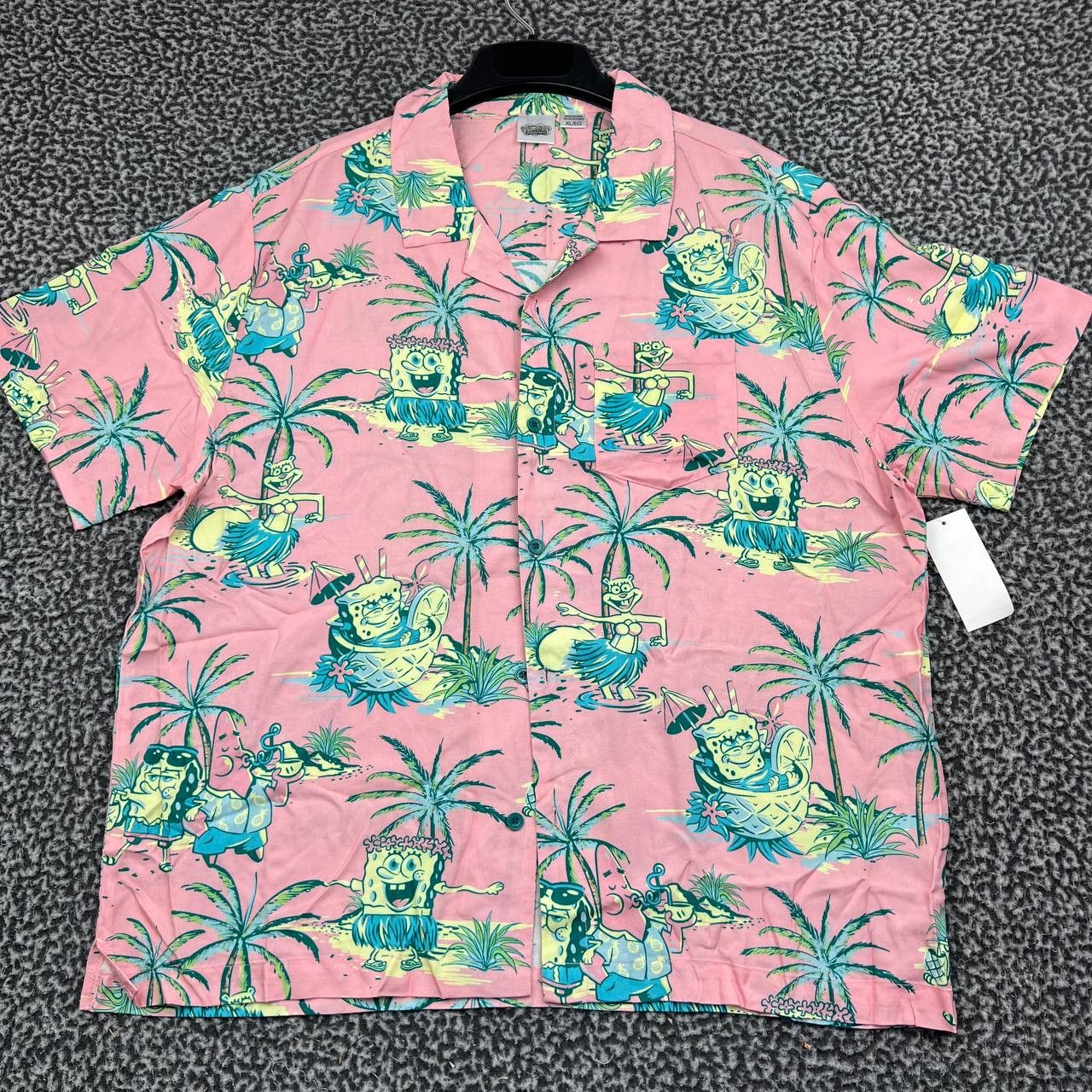 Nickelodeon Nickelodeon SpongeBob SquarePants Men XL Hula Hawaiian Size US XL / EU 56 / 4 - 1 Thumbnail