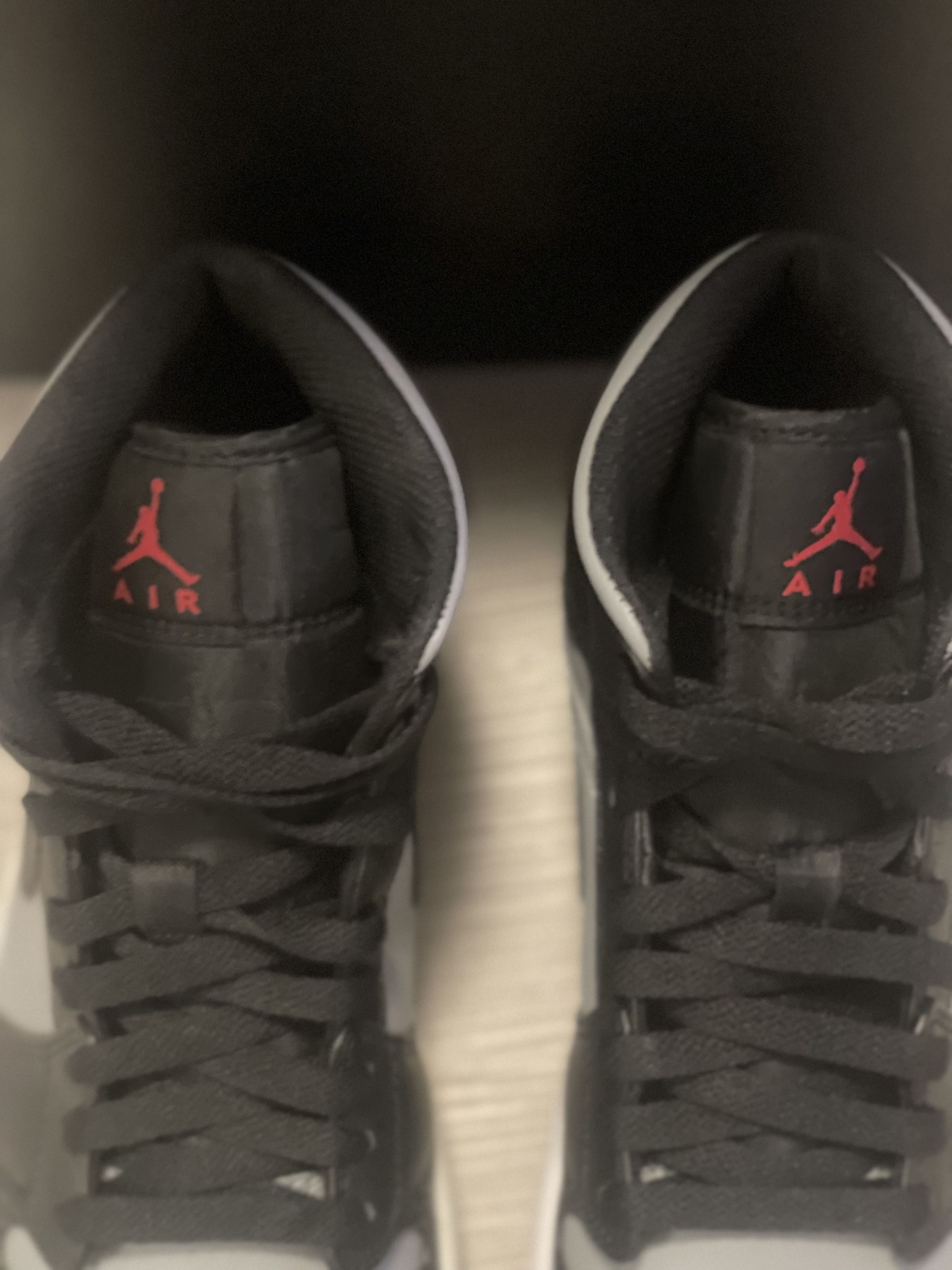 Jordan Brand Air Jordan 1 Mid “ Shadow Red “ Size US 9.5 / EU 42-43 - 3 Thumbnail