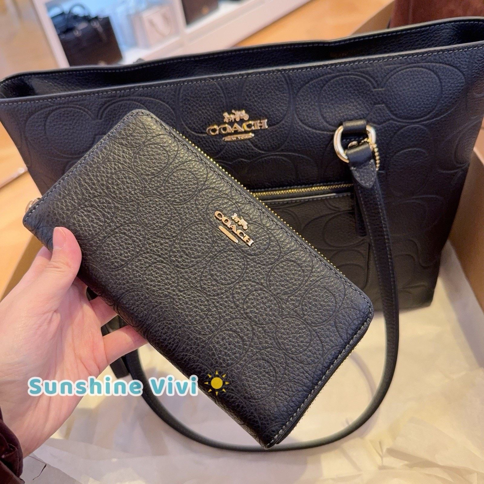 Coach NWT Bundle COACH CCD49 Station Tote & CCL35 Long Wallet Size ONE SIZE - 9 Thumbnail