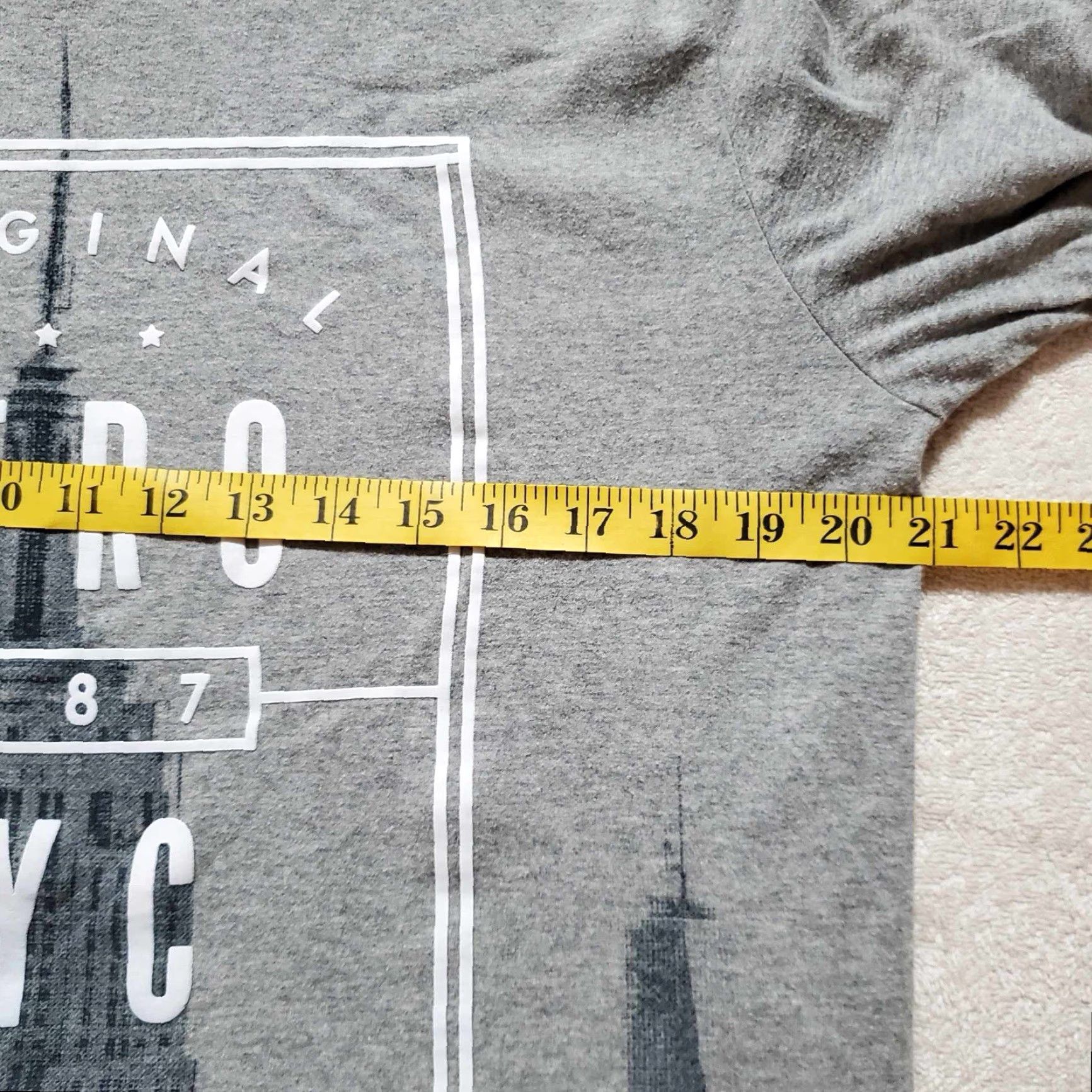 Aeropostale VINTAGE Aeropostale T-Shirt Skyline NYC Y2K Mens M AOP Gray Shirt Size US M / EU 48-50 / 2 - 6 Thumbnail