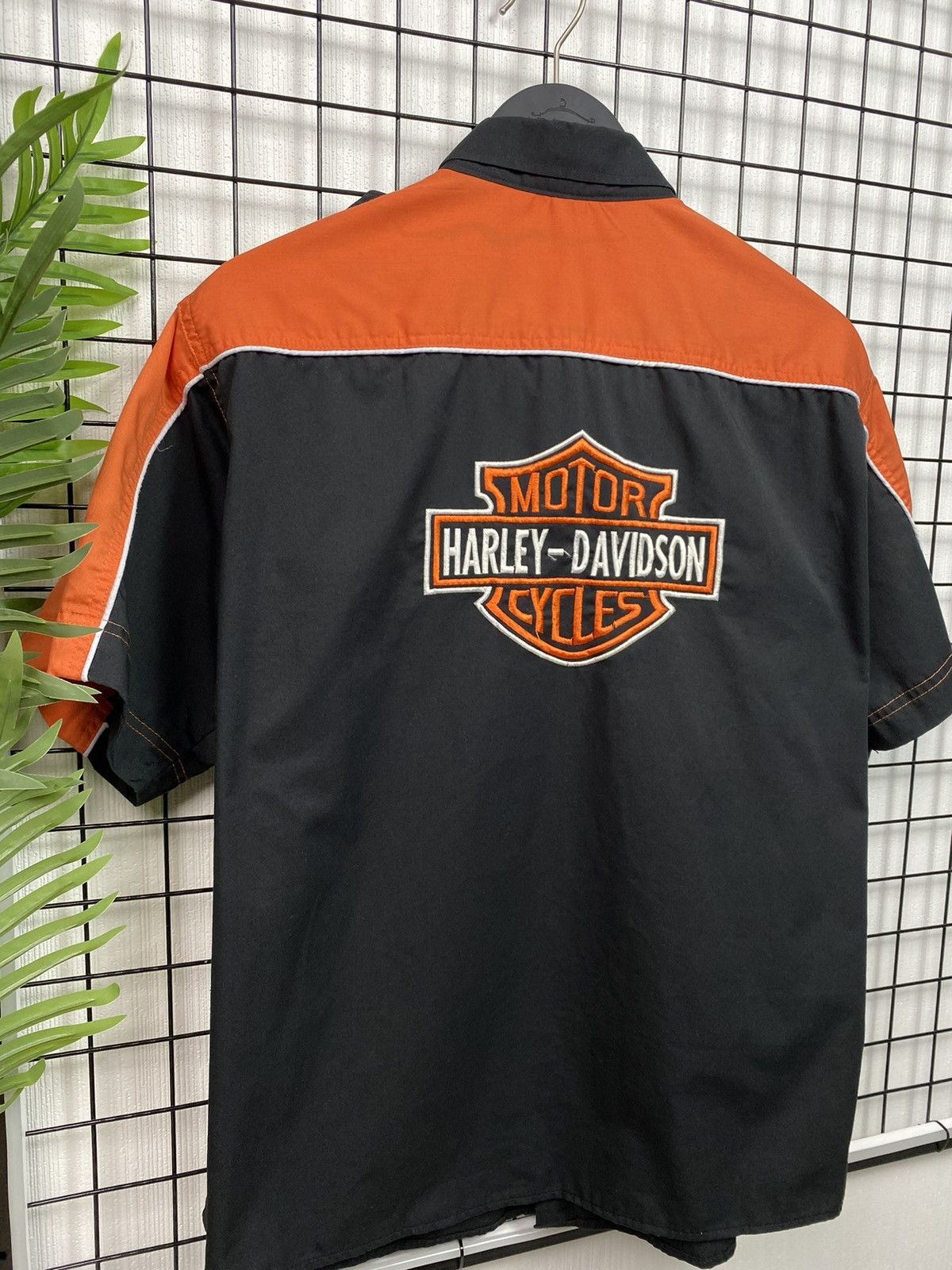 Vintage Vintage Harley Davidson Big Logo Short Sleeve Button Shirt L Size US L / EU 52-54 / 3 - 17 Thumbnail