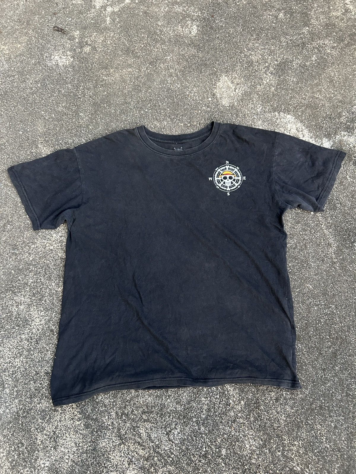 Anime Vintage One piece Monkey D. Luffy Thrashed Sun Faded Size US M / EU 48-50 / 2 - 4 Thumbnail