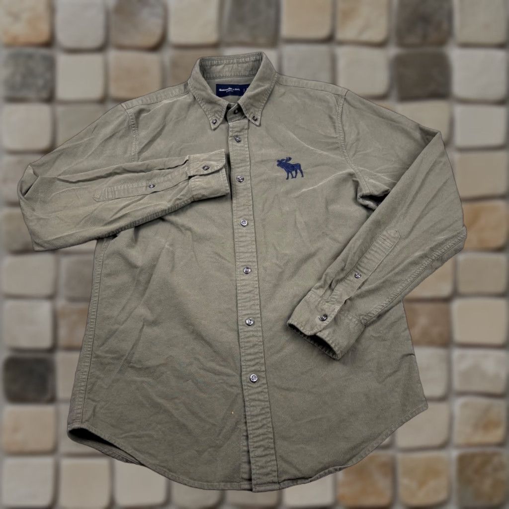 Abercrombie & Fitch Abercrombie & Fitch Shirt Mens M Olive Stretch Button-Down Moose Outdoor Y2K Green Cotton Long Sleeve Button-Up - Mens Size US M / EU 48-50 / 2 - 1 Thumbnail