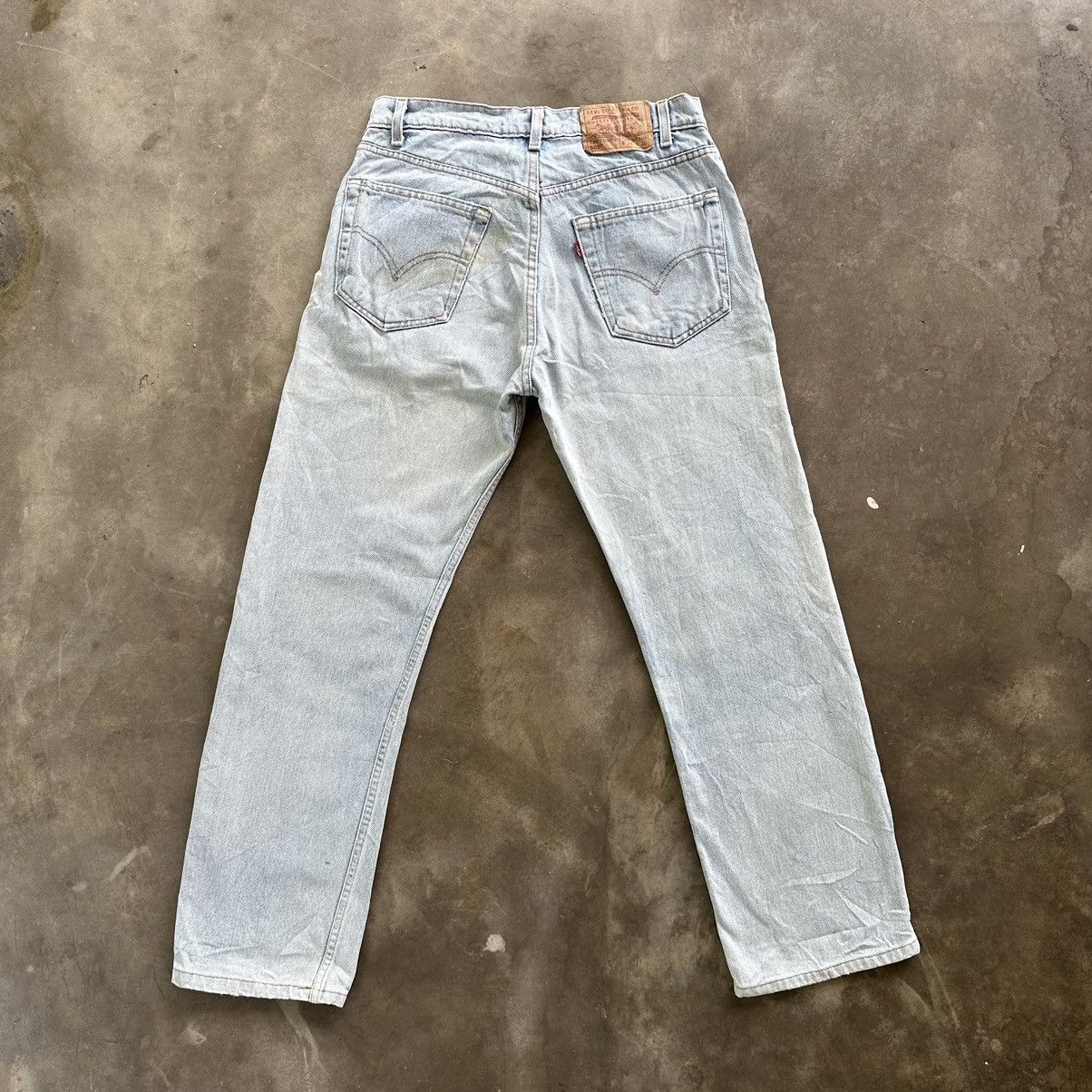 Japanese Brand Vintage Levi’s 505 Lightwash Distress Faded Denim Jean Pant Size US 30 / EU 46 - 9 Thumbnail