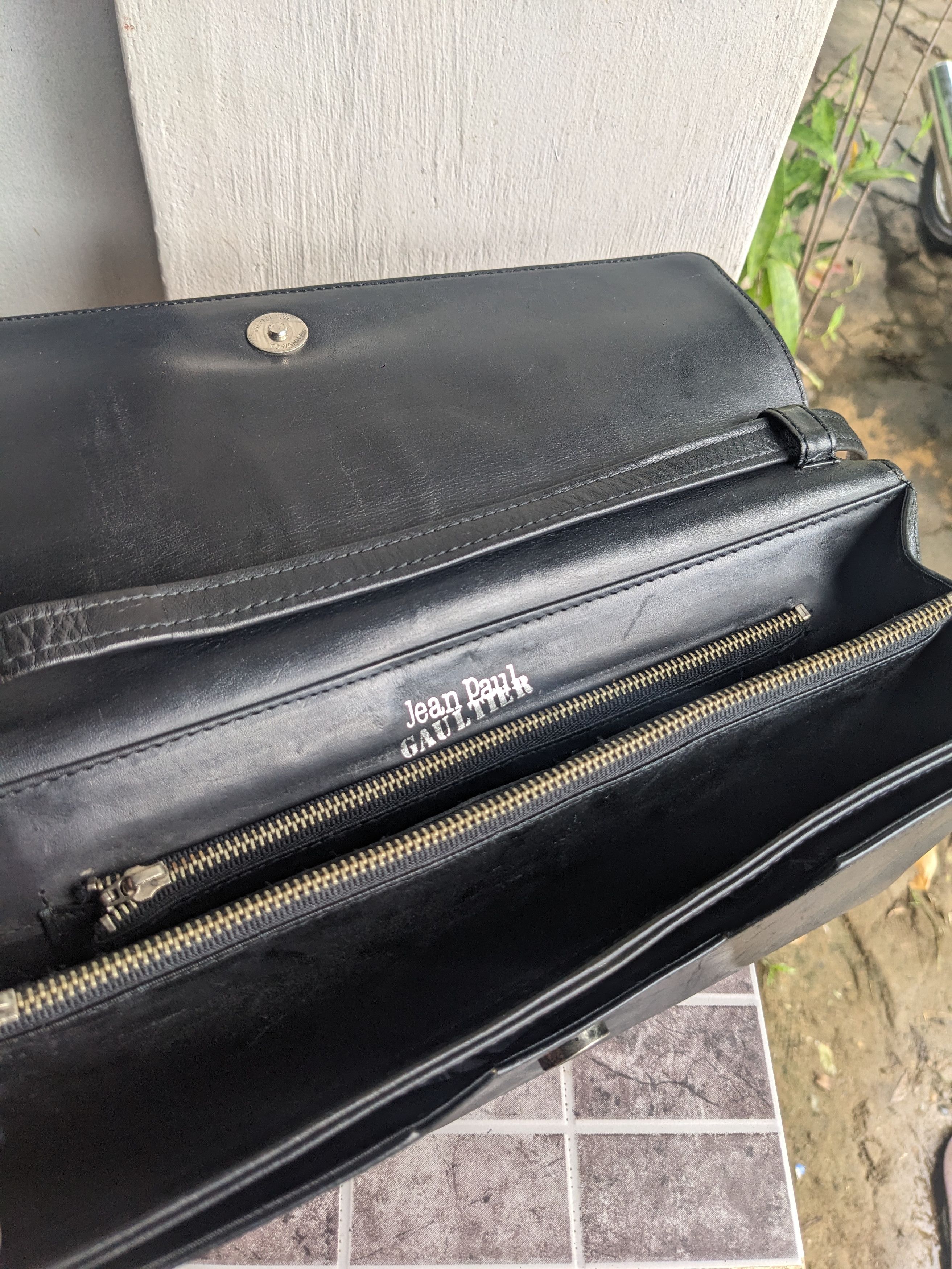 Jean Paul Gaultier Jean Paul Gaultier Rare Black Leather Crossbody Bag Archive Size ONE SIZE - 4 Thumbnail
