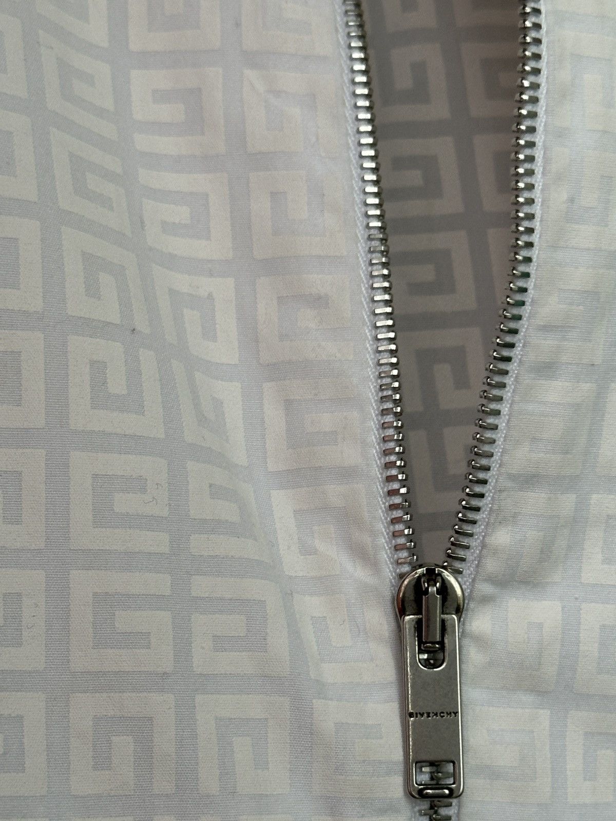 Givenchy Givenchy Zip Up Shirt 4G Size US M / EU 48-50 / 2 - 4 Thumbnail