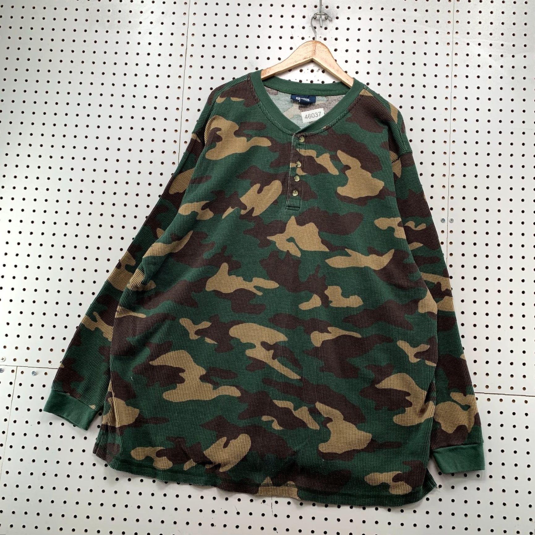 Vintage VINTAGE KingSize Camo Thermal Shirt Mens Big 4XL Henley Camouflage Long Sleeve Size US XXL / EU 58 / 5 - 2 Thumbnail
