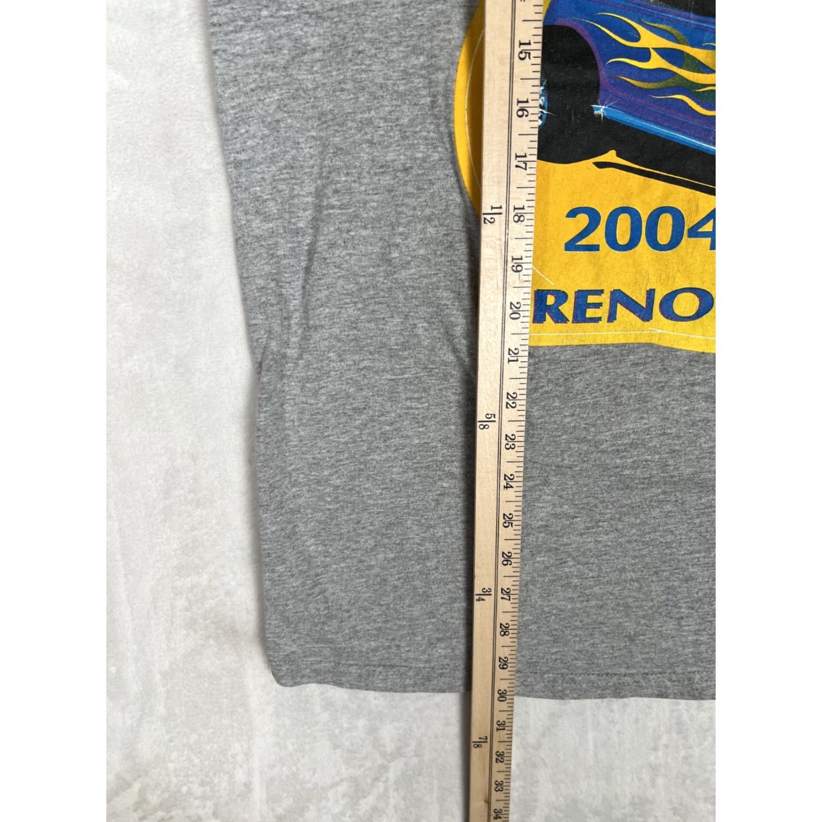 Port & Company VINTAGE Hot August Nights Shirt Mens XL Gray 2004 Reno Sparks Classic Car Tee Size US XL / EU 56 / 4 - 2 Thumbnail