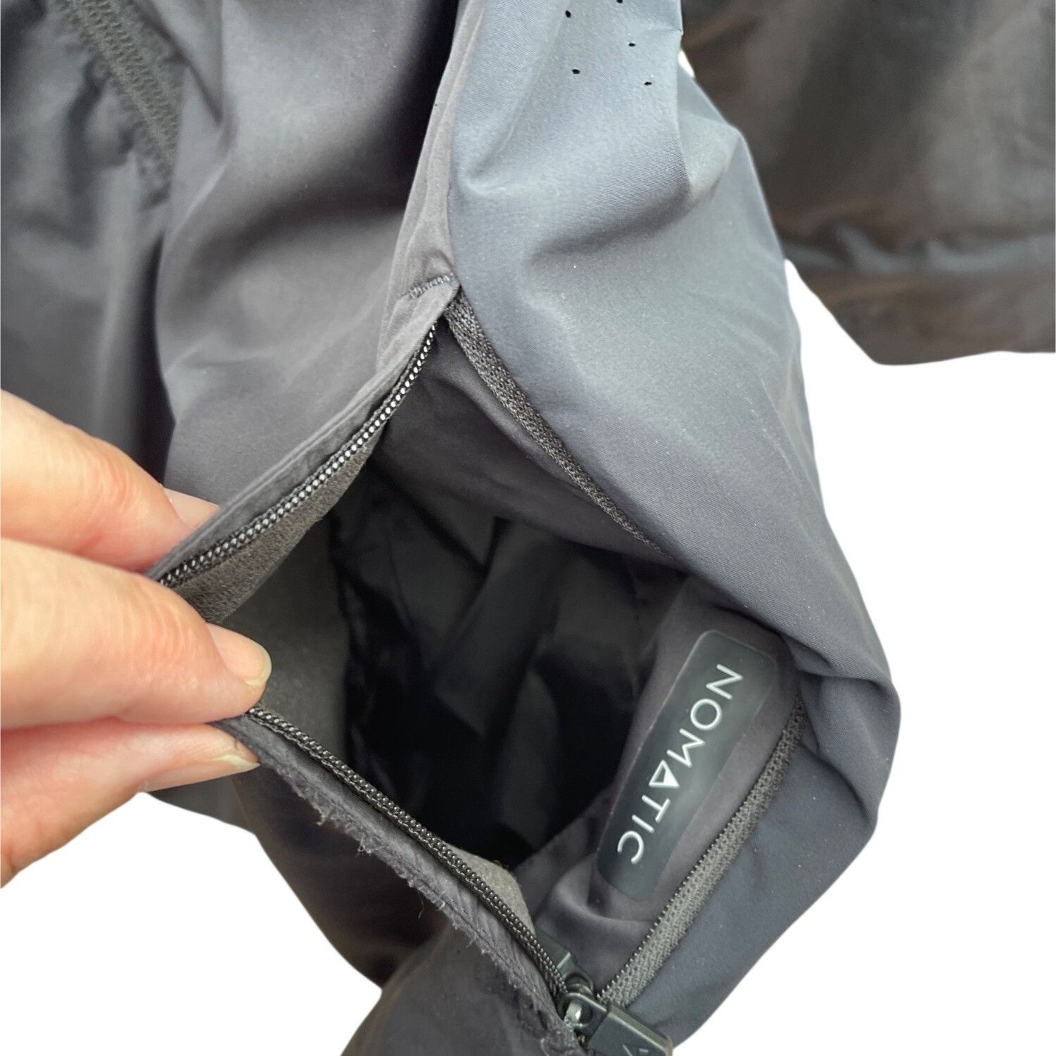 Other Nomatic Outset Jacket Hooded Packable Windbreaker Black Sz Size US S / EU 44-46 / 1 - 9 Thumbnail