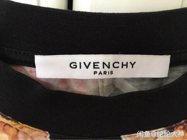 Givenchy Givenchy Flower Print Short-sleeved T-shirt, OS, XS Size Size US XS / EU 42 / 0 - 2 Thumbnail