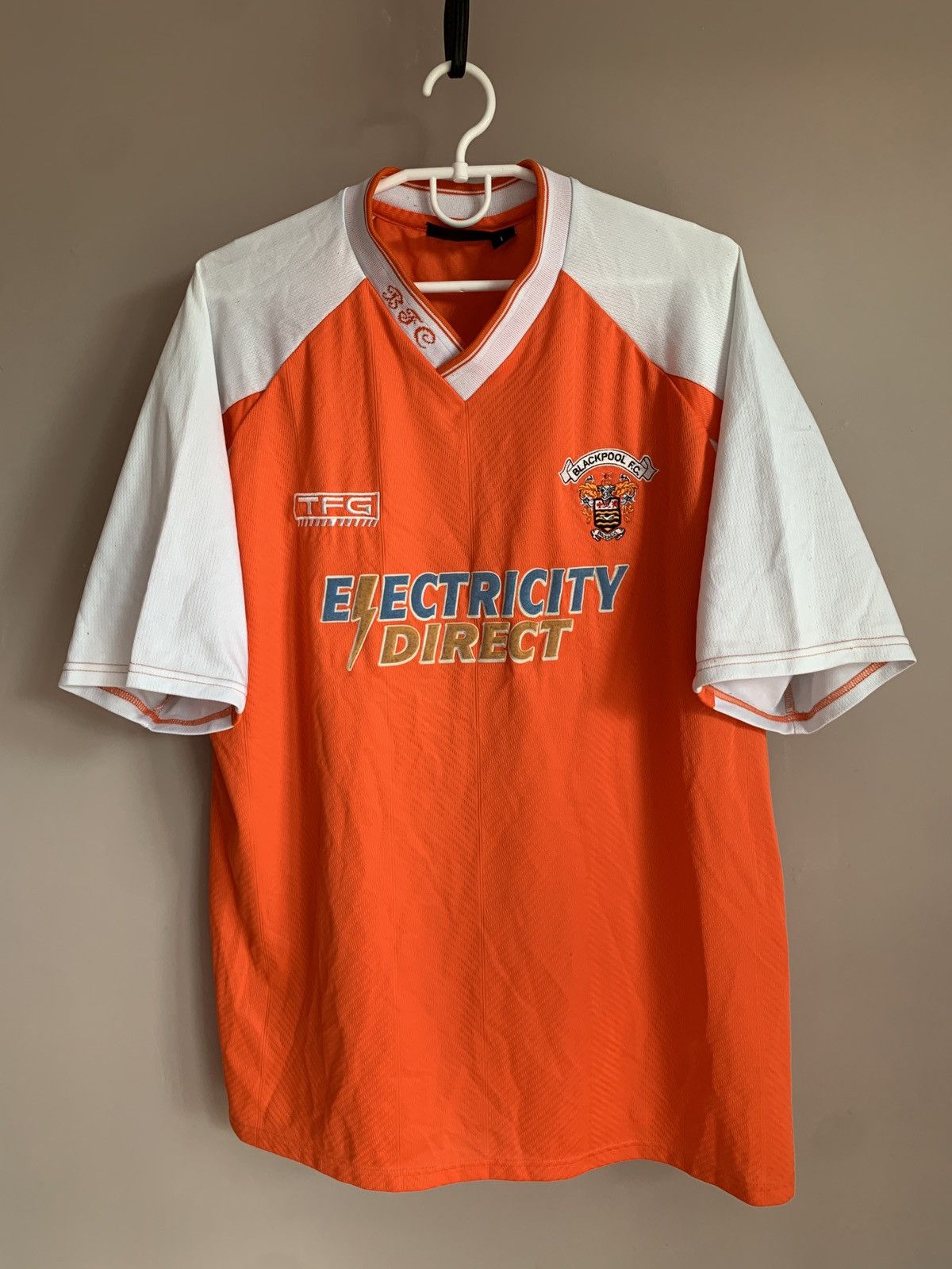Vintage Blackpool 2001/03 Home Football Vintage Shirt TFG Sports L Size US L / EU 52-54 / 3 - 1 Thumbnail