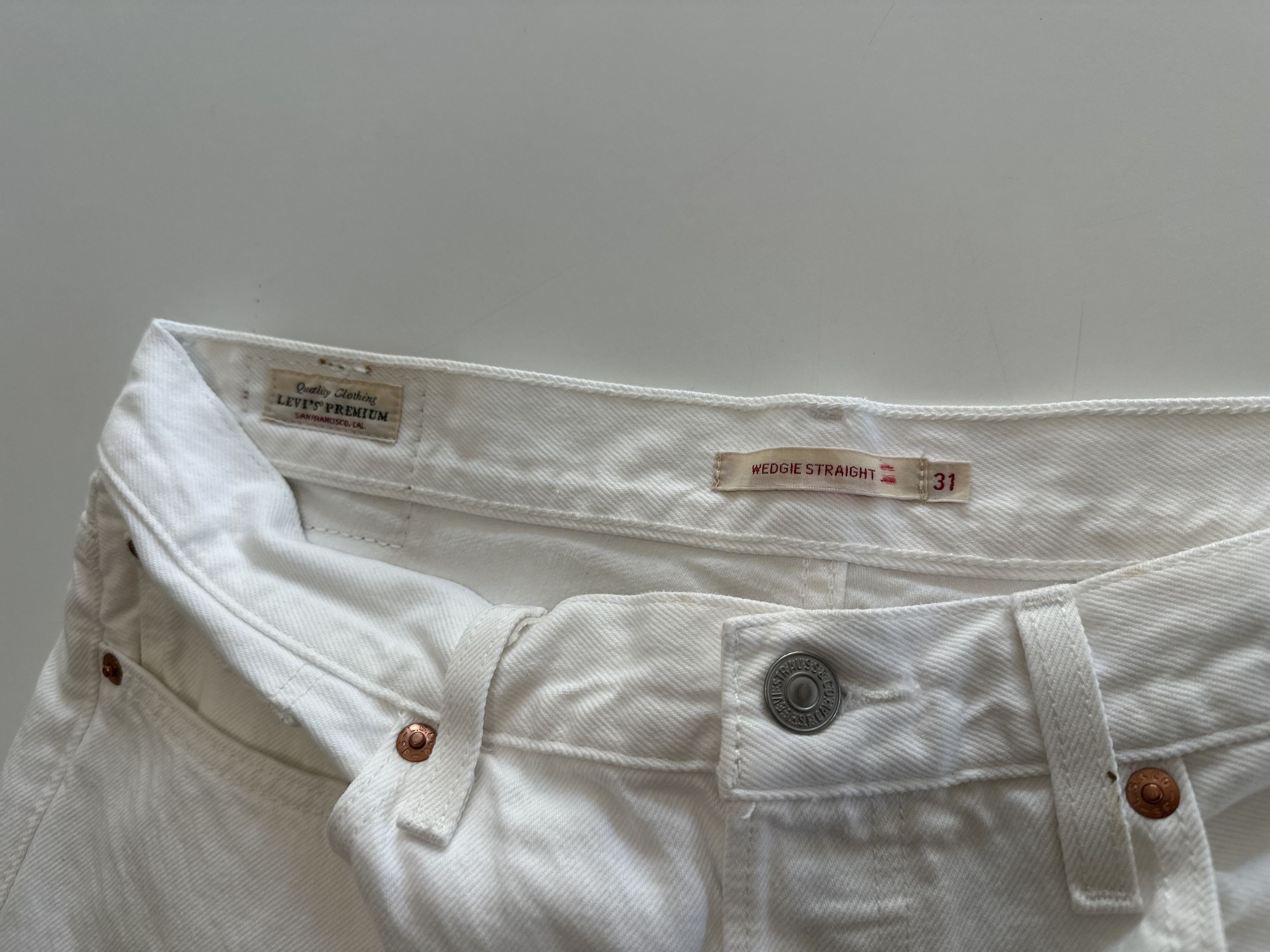 Levi's Levi's Jeans Womens 31 (31x26.5) White Denim Wedgie Straight Size 32" / US 10 / IT 46 - 2 Thumbnail