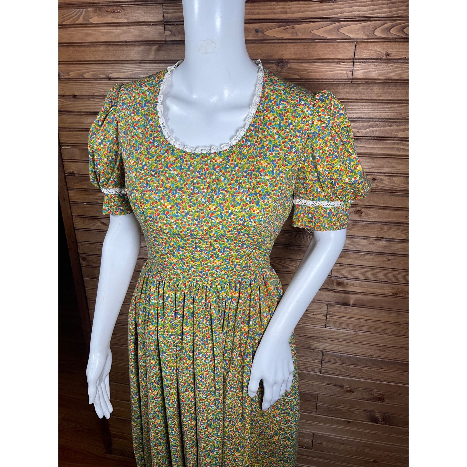 Other Coquette Cottage Dress Lace Embelishments Puffy Sleeve Size S / US 4 / IT 40 - 4 Thumbnail