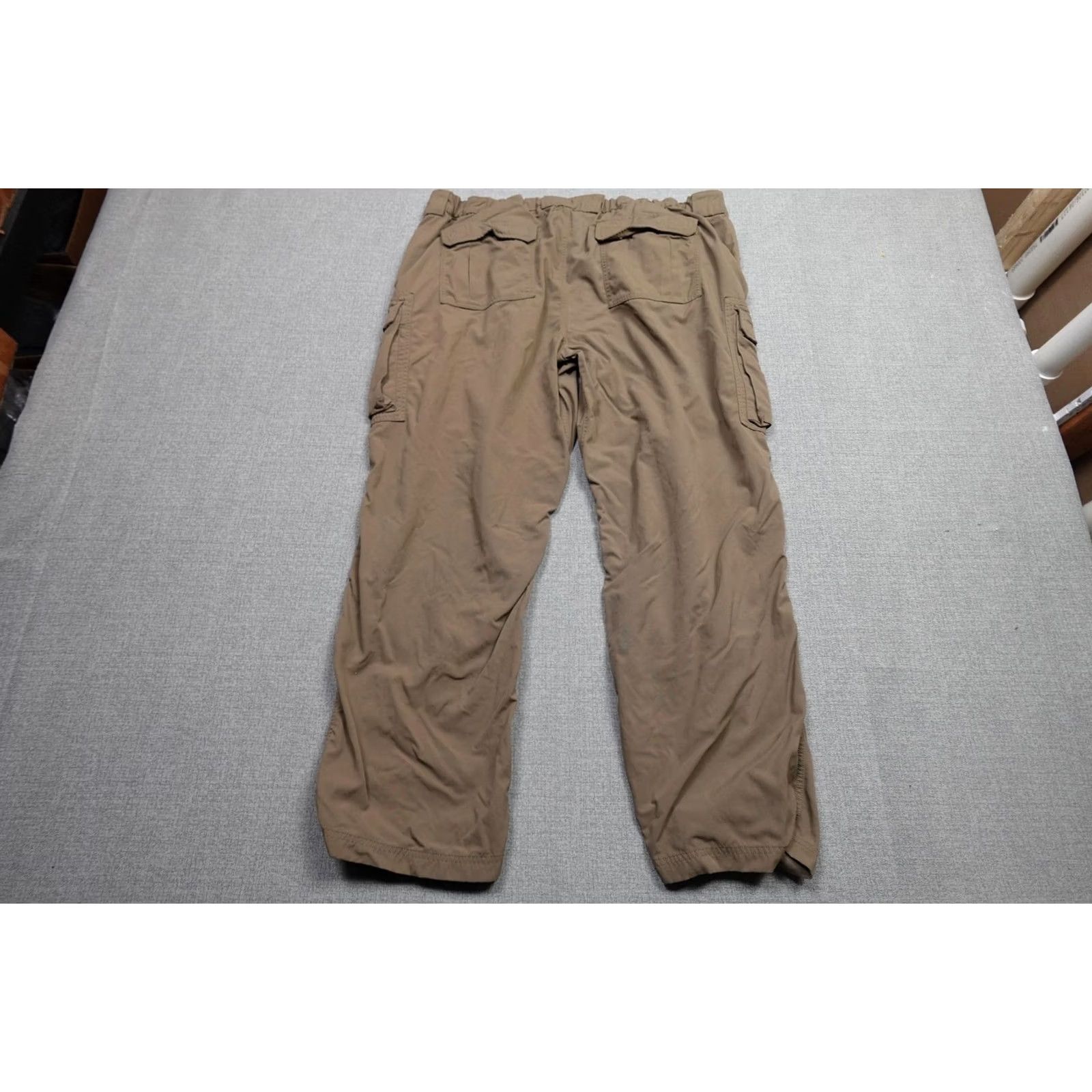 Duluth Trading Company Duluth Trading Co Cargo Pants Mens 42x34 Brown Nylon Elastic Waist Pockets Quick Dry Workwear Size US 42 / EU 58 - 3 Thumbnail