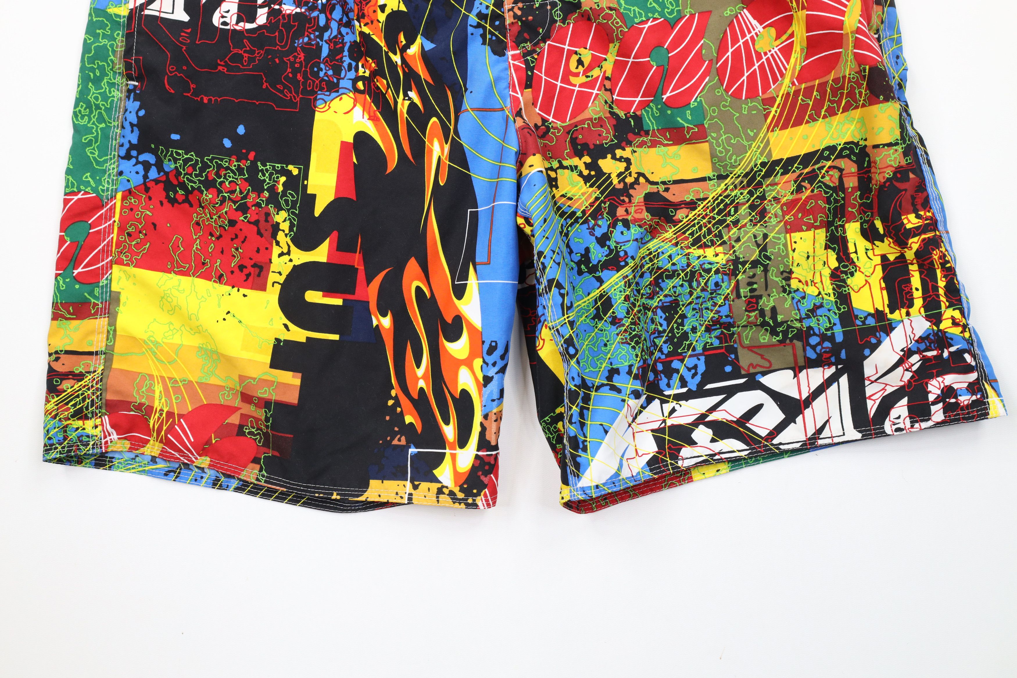 Vintage Vintage 90s Streetwear Rainbow All Over Print Board Shorts Size US 36 / EU 52 - 4 Thumbnail