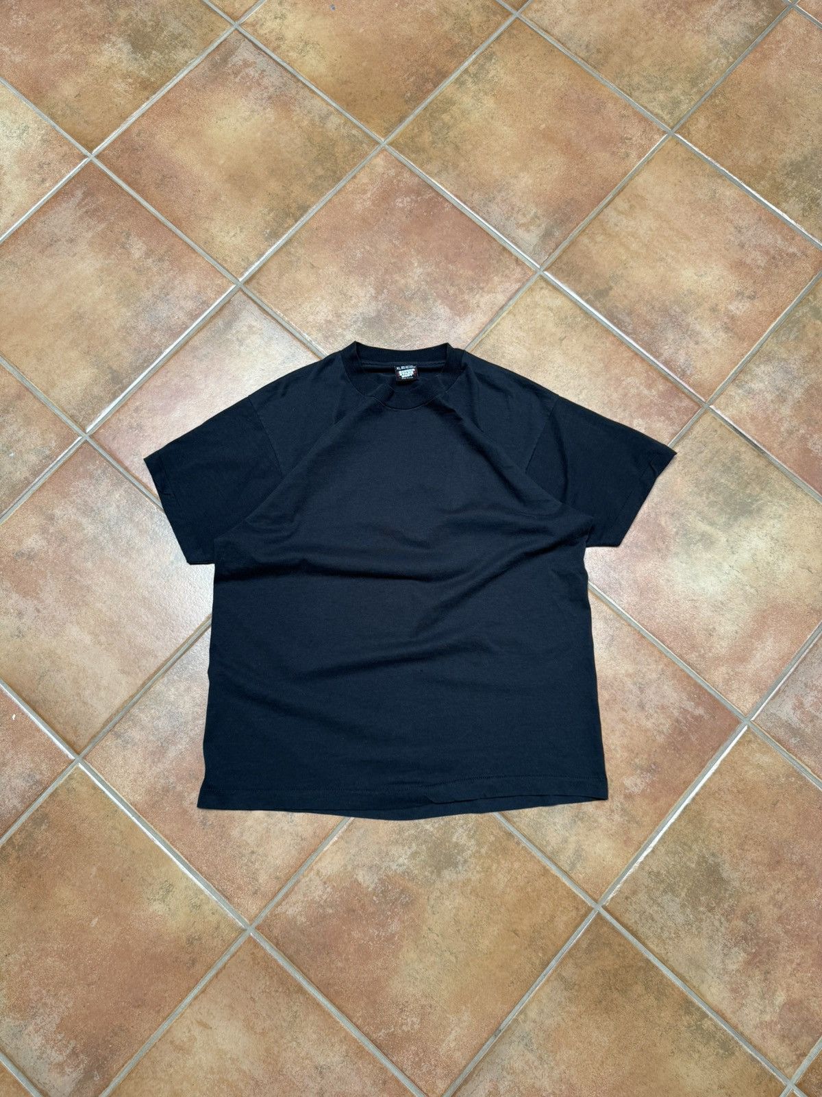 Vintage Vintage Faded Black tee Size US XL / EU 56 / 4 - 1 Thumbnail