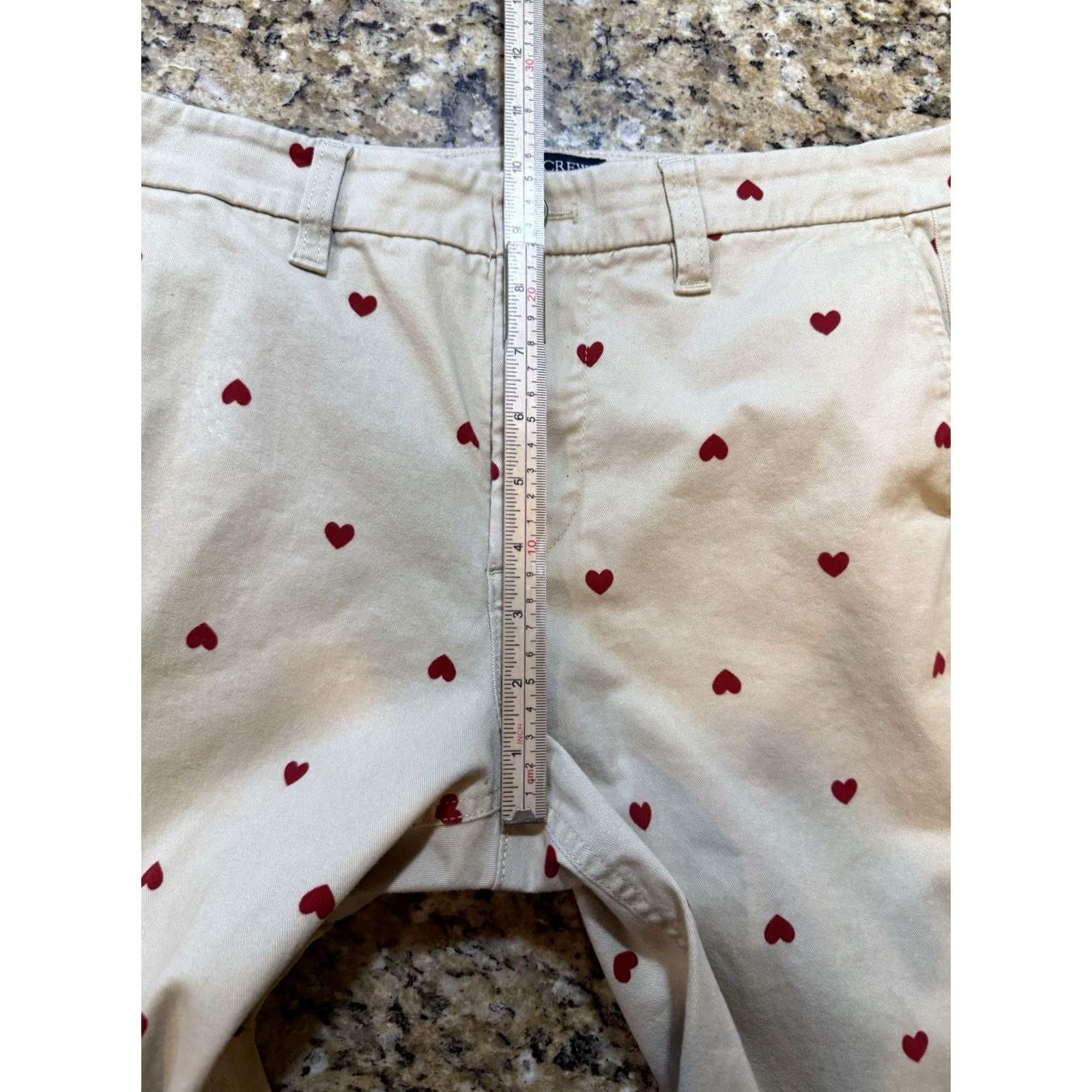 J.Crew VINTAGE? J.CREW Women’s High-Rise Girlfriend Chino Pants tan khaki w red hearts sz 4 Size 27" / US 4 / IT 40 - 6 Thumbnail