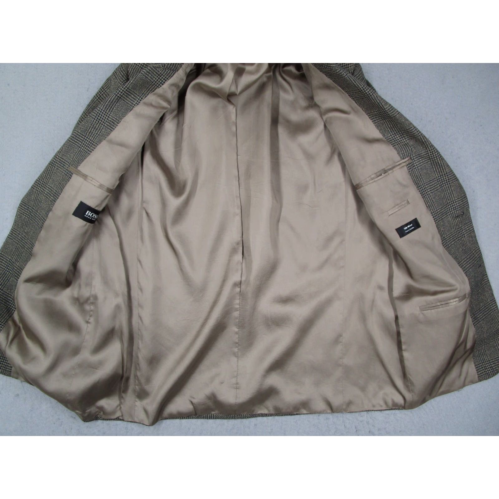 Hugo Boss VINTAGE Hugo Boss Blazer Jacket Men 40 Short Beige Galilei Wool Silk Single-Breasted 2-Button Made in USA Size US 40 / EU 56 - 4 Thumbnail