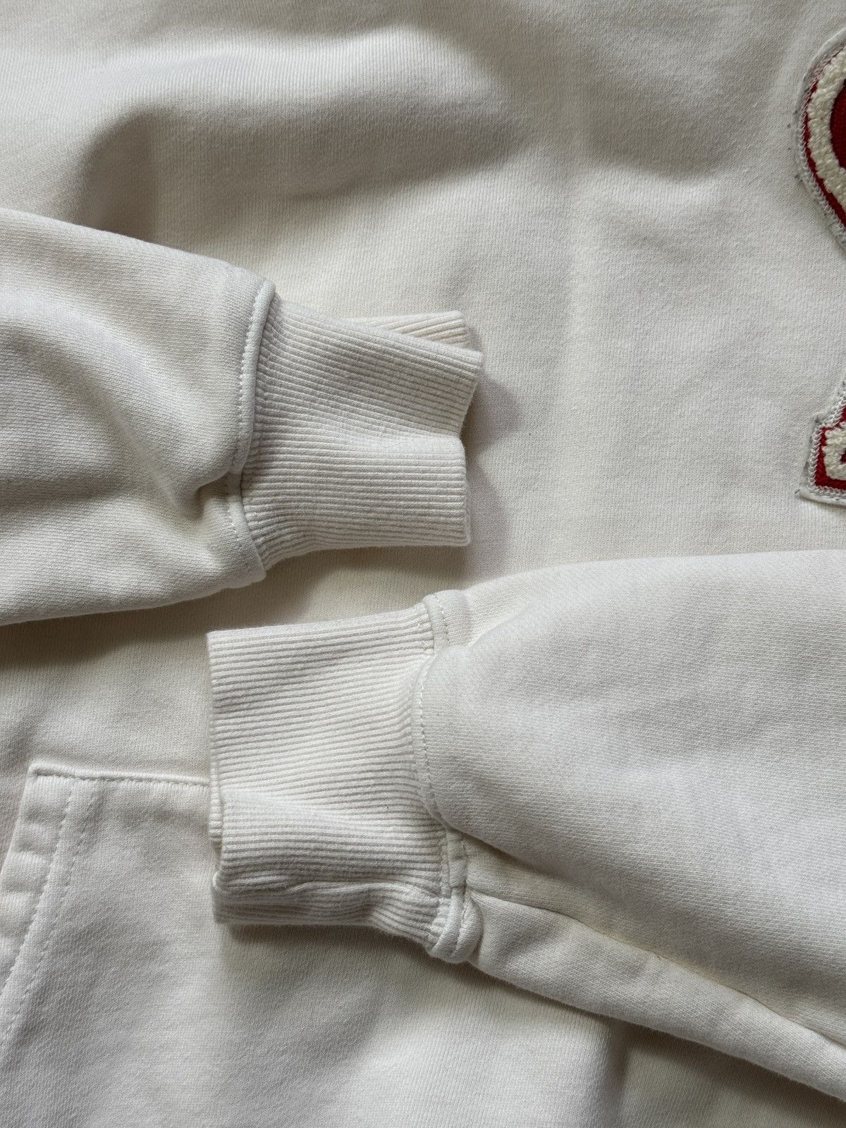 AMI × Vintage VINTAGE AMI PARIS EMBROIDERED LOGO HOODIE Size S / US 4 / IT 40 - 8 Thumbnail