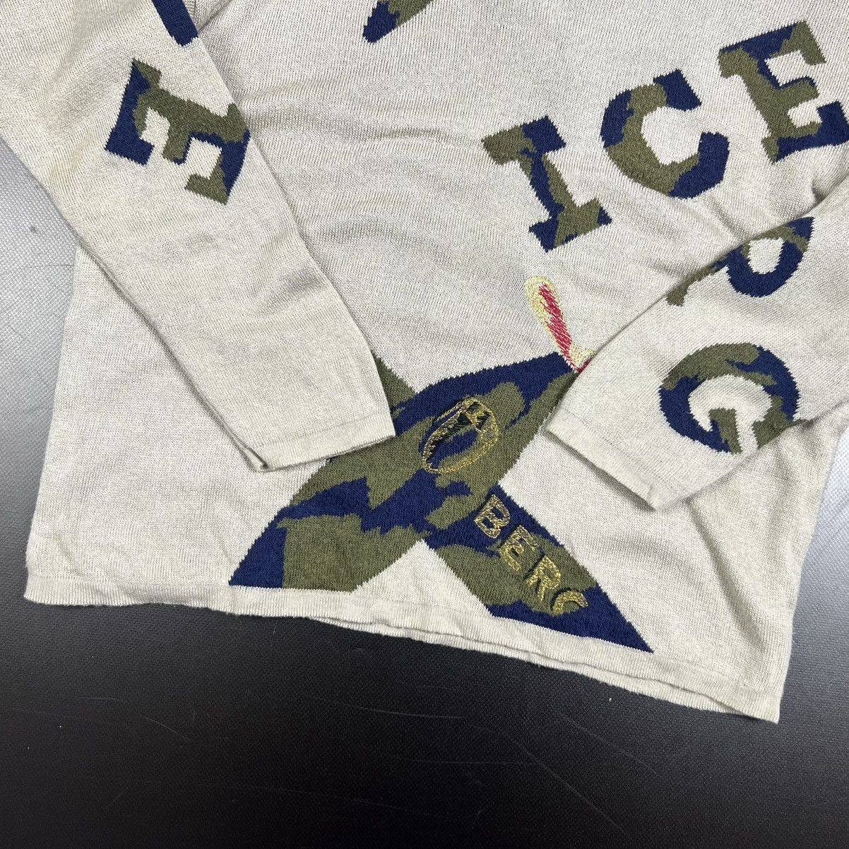 Iceberg × Vintage Vintage Iceberd Airplane Embroidered Logo Sweater Size S Size US XS / EU 42 / 0 - 10 Thumbnail