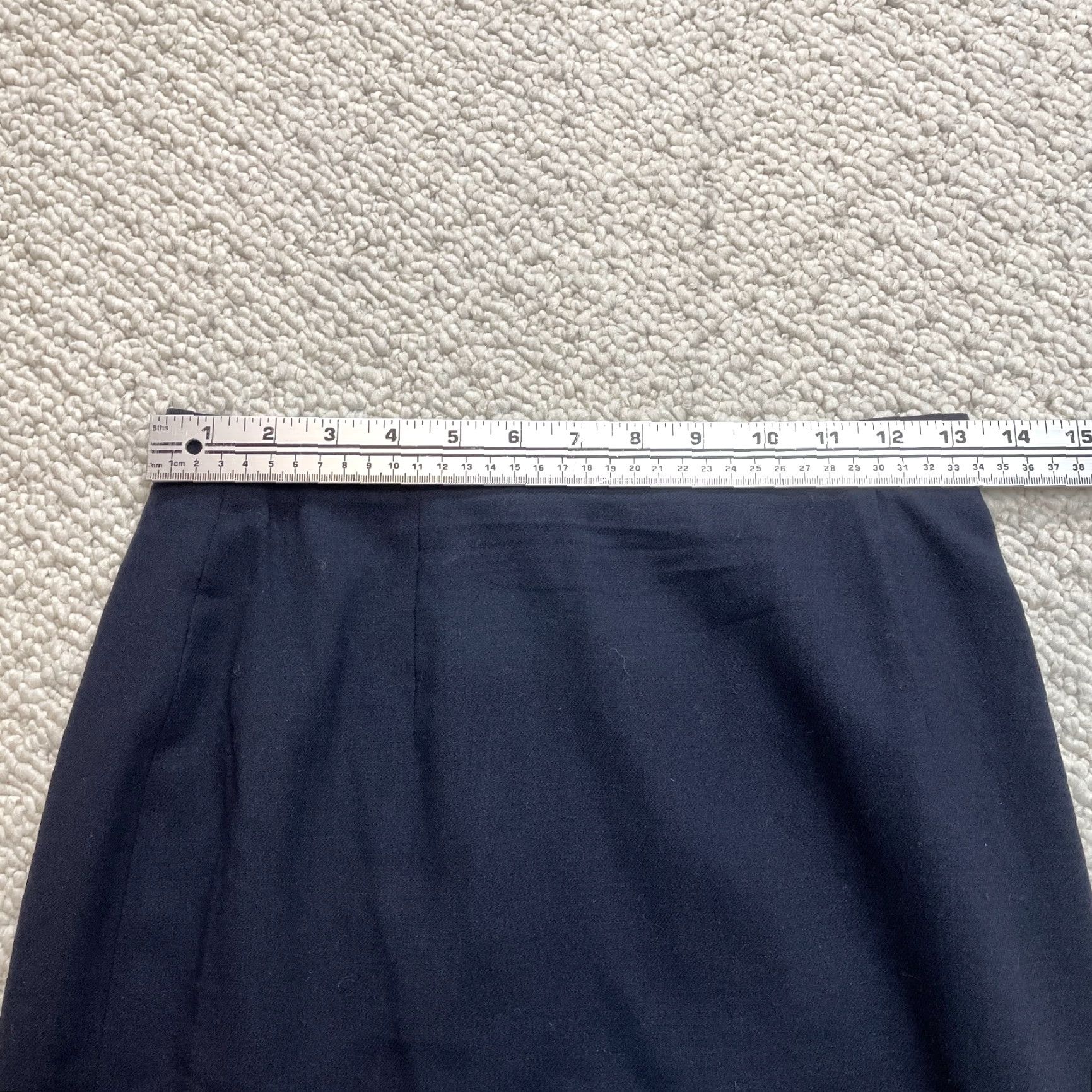 Vintage VINTAGE The Limited Skirt Womens 6 Knee Length Navy Blue 100% Wool Lined Zip Knitted Fabric Size 28" / US 6 / IT 42 - 3 Thumbnail