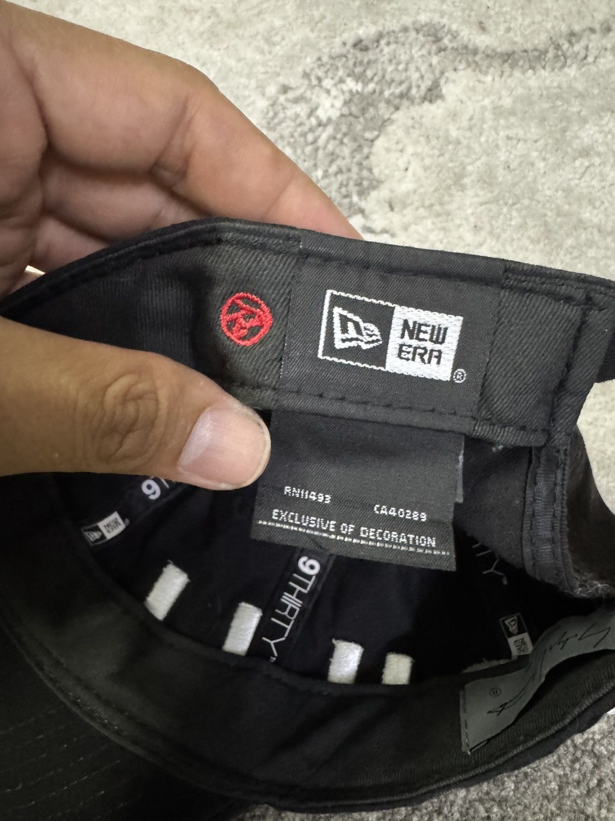 New Era × Yohji Yamamoto YOHJI YANAMOTO POUR HOMME X NEW ERA ADJUSTABLE CAP Size ONE SIZE - 8 Thumbnail