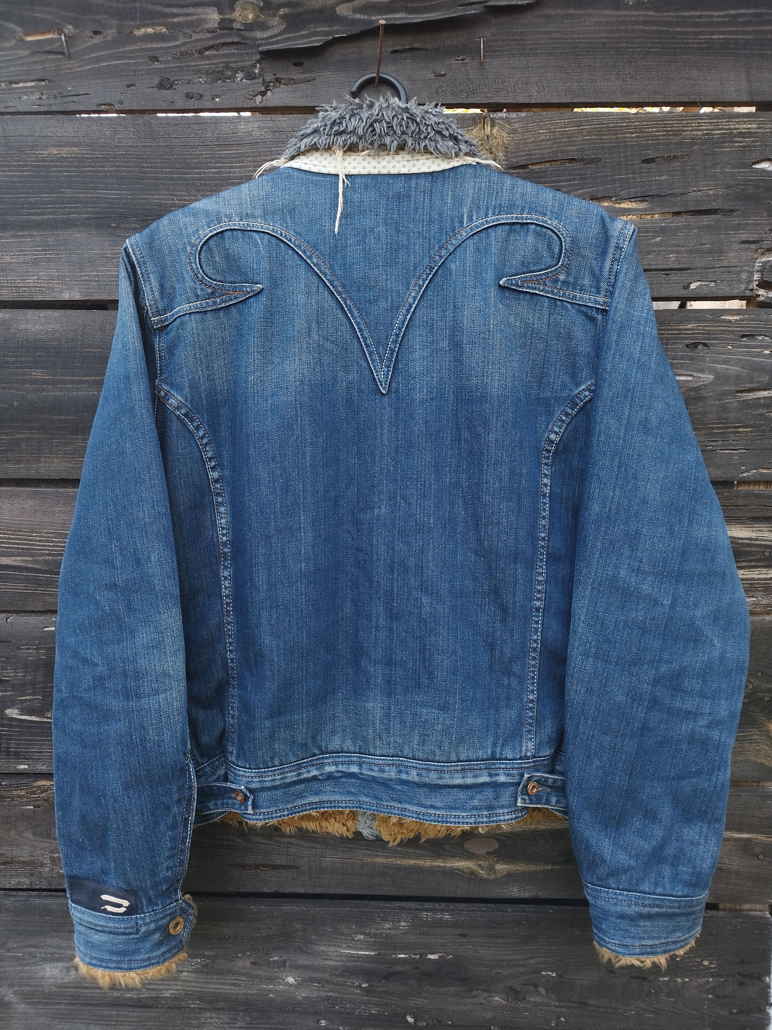 Diesel Vintage Diesel Denim Sherpa Lined Trucker Jacket Blue Men's Size US M / EU 48-50 / 2 - 11 Thumbnail