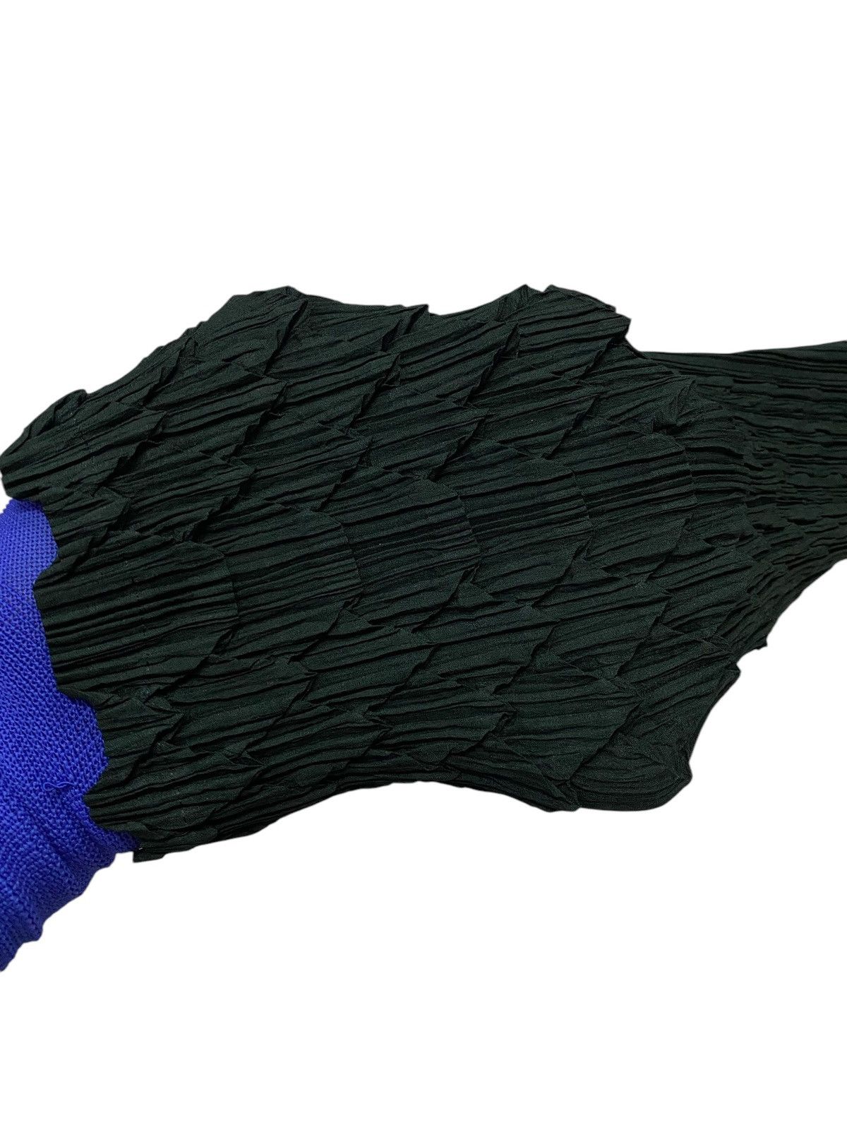 Issey Miyake Fete Issey Miyake Plated Cardigan Fish Scales On the Sleeves Size M / US 6-8 / IT 42-44 - 14 Thumbnail