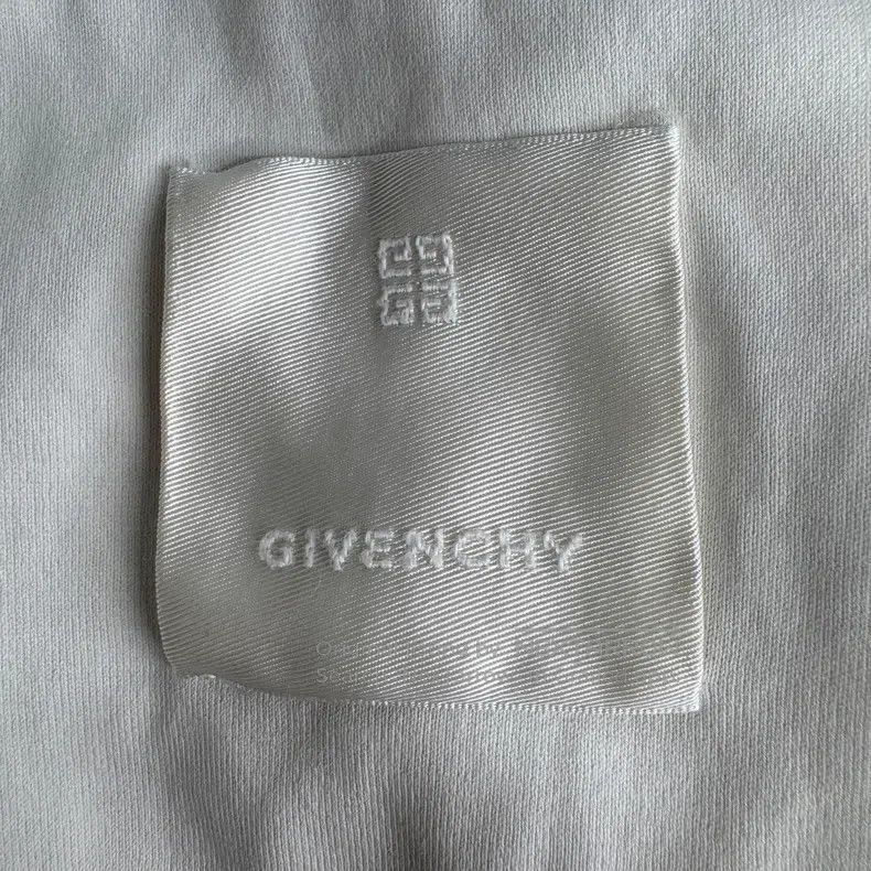 Givenchy Givenchy White Pattern Printed Round Neck Short Sleeve Size US M / EU 48-50 / 2 - 3 Thumbnail