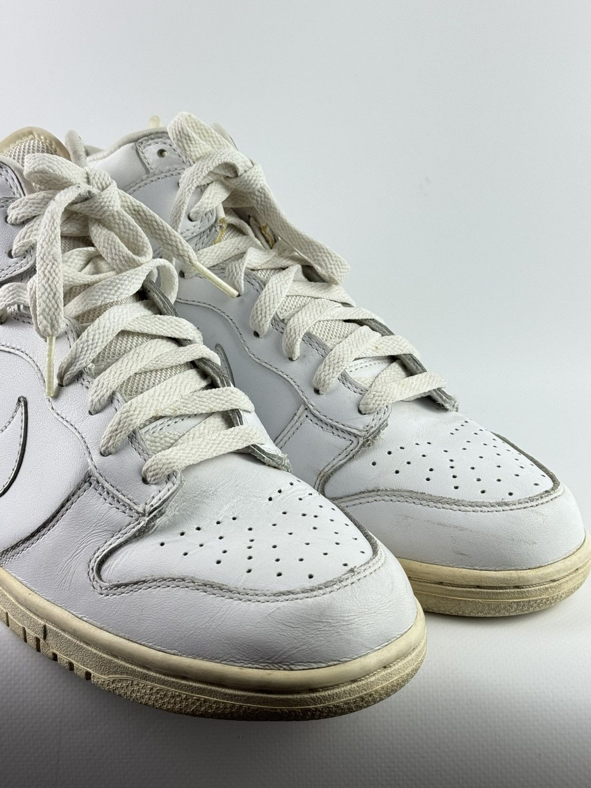Nike Vintage 2005 Nike Dunk High White US8 Size US 8 / EU 41 - 7 Thumbnail