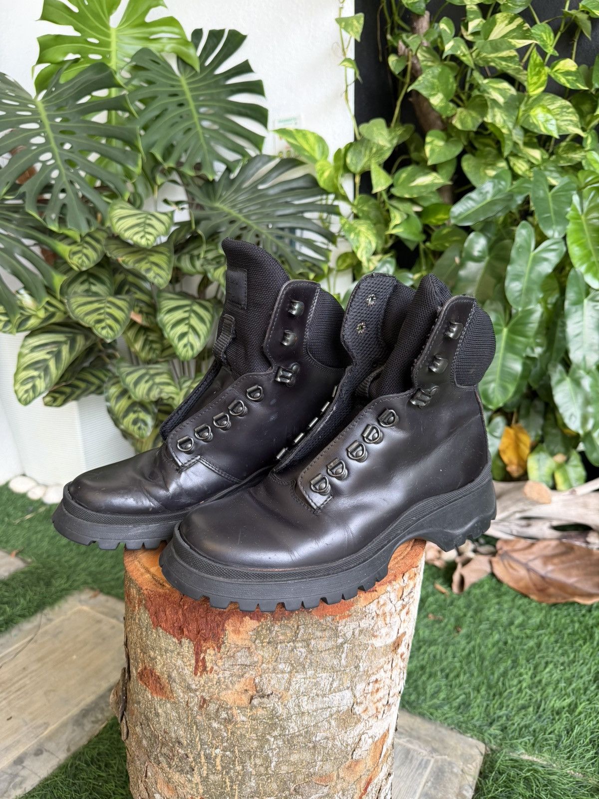 Prada PRICE DROP!! Vintage Prada Linea Rossa Vibram Sole Size US 7 / IT 37 - 2 Thumbnail