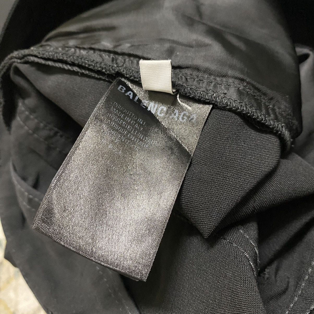 Balenciaga FW21 Balenciaga Black Wool Flare Pants Size 27" / US 4 / IT 40 - 20 Thumbnail
