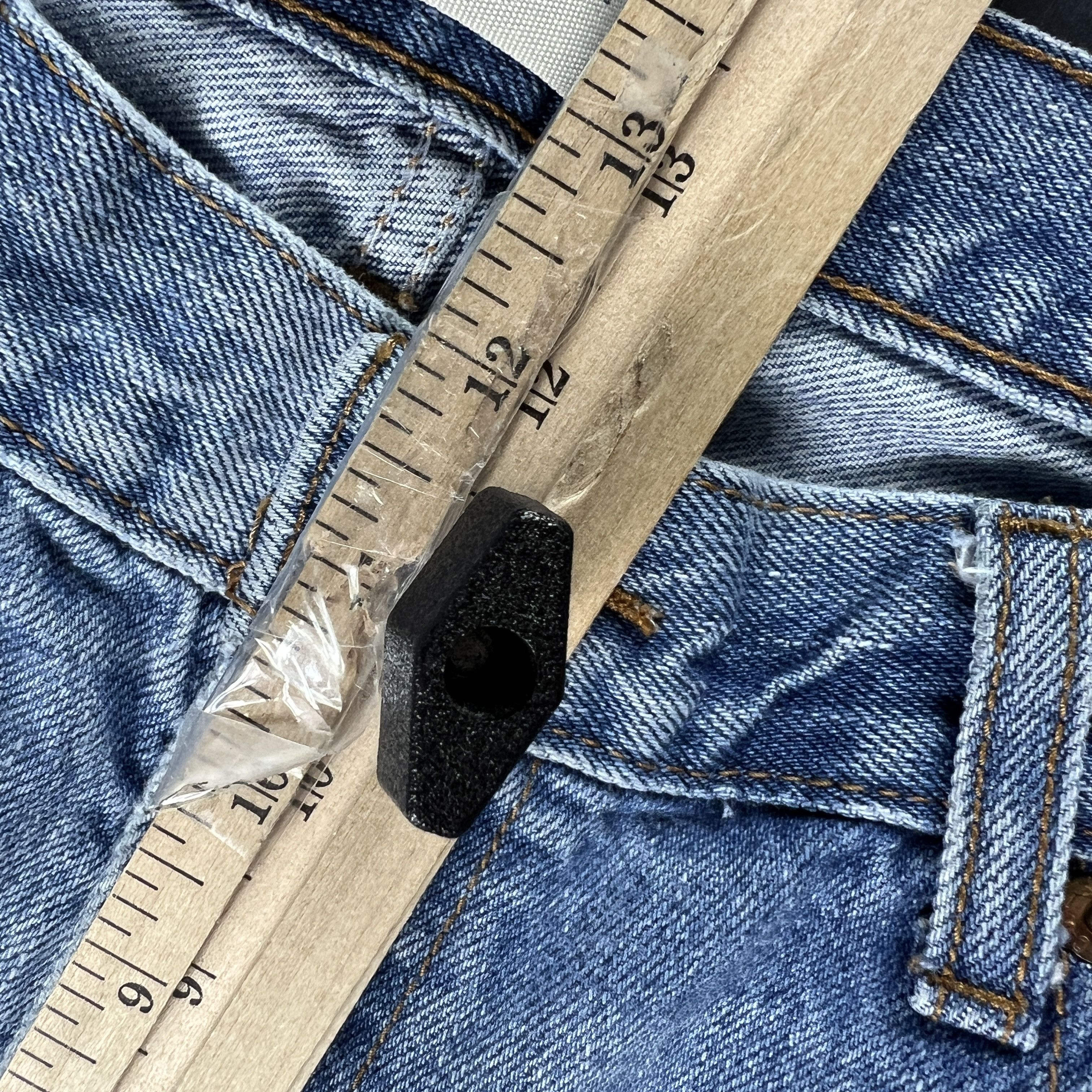 Levi's × Vintage Y2K Levi's Jeans 560 Loose Tapered Blue Faded Cotton Denim Size US 34 / EU 50 - 23 Thumbnail