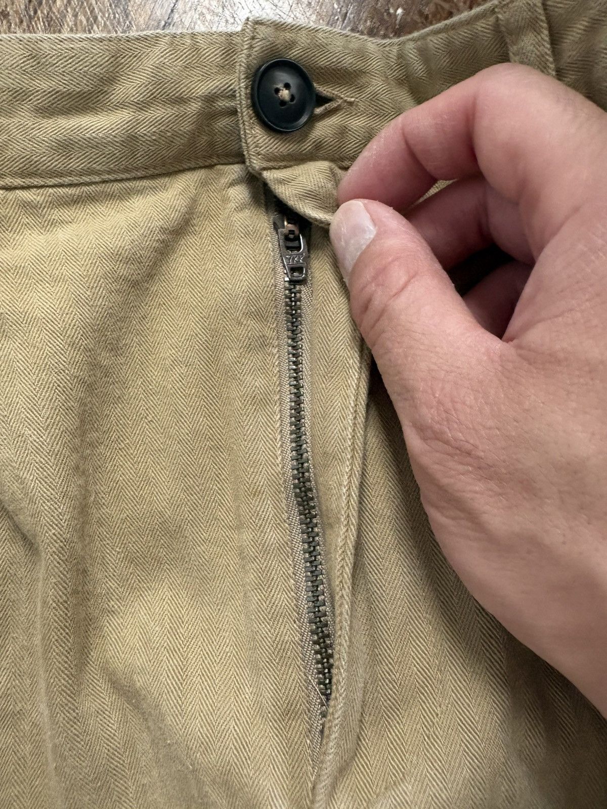 Noah Noah Double-Pleat Herringbone Pant Kahki Beige sz 34 Size US 34 / EU 50 - 6 Thumbnail