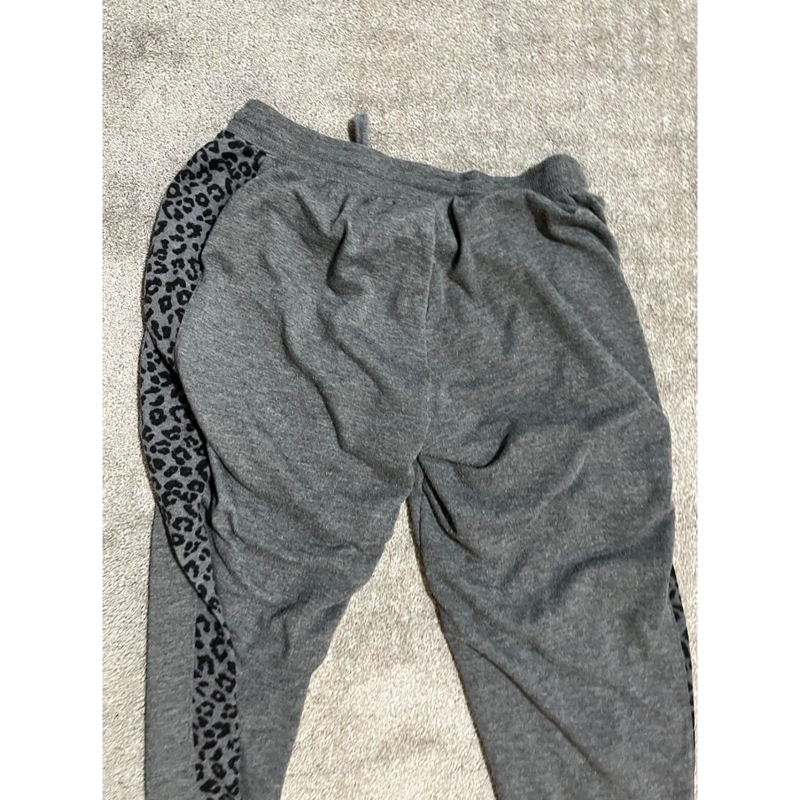 Splendid Splendid Women's Jogger Pants Gray Black Cheetah Striped Sides Small Relaxed Drawstring Pockets Inseam 26 in Size 28" / US 6 / IT 42 - 4 Thumbnail