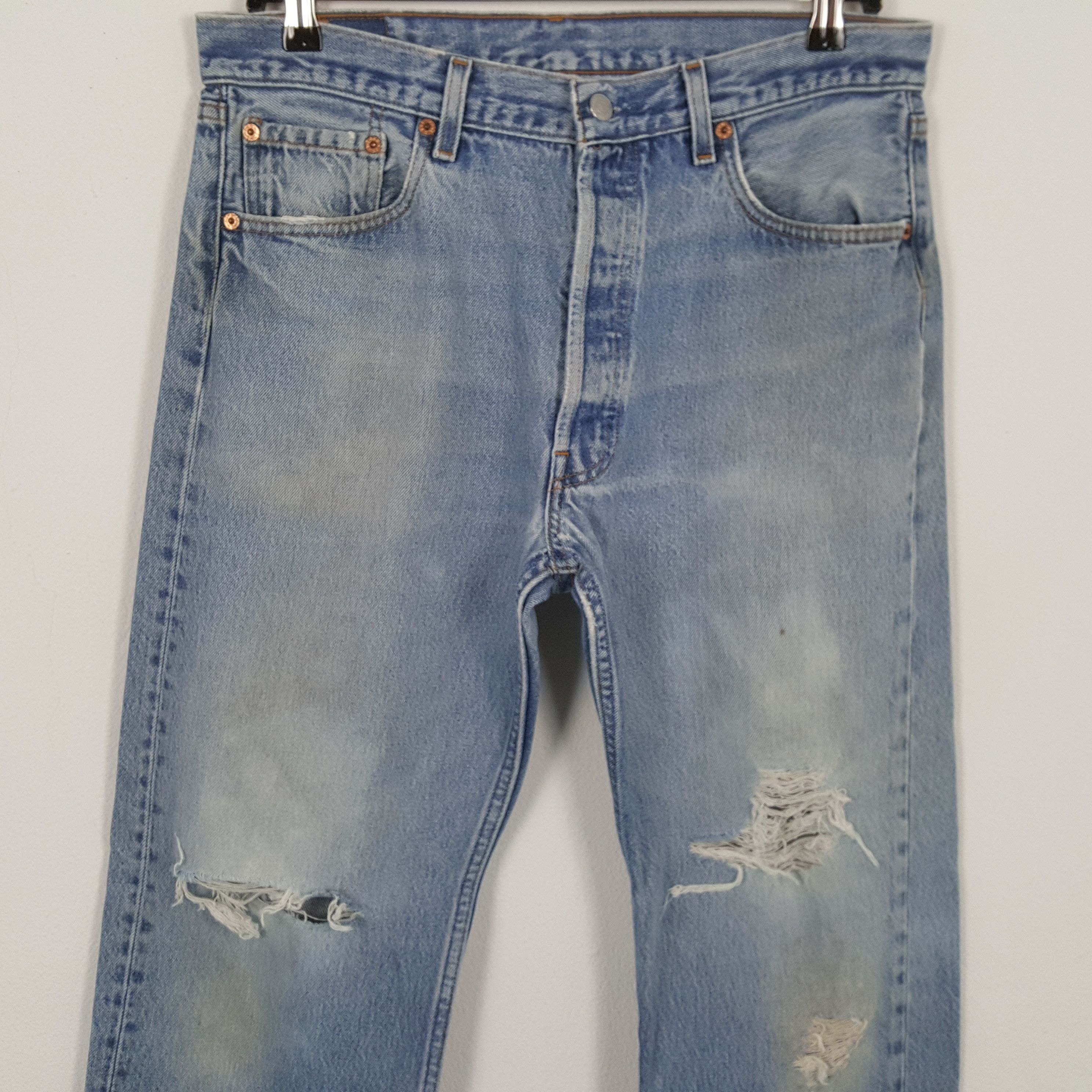 Levi's × Vintage LEVIS Distressed Jeans Daily Streetwear Style Size US 33 - 2 Thumbnail