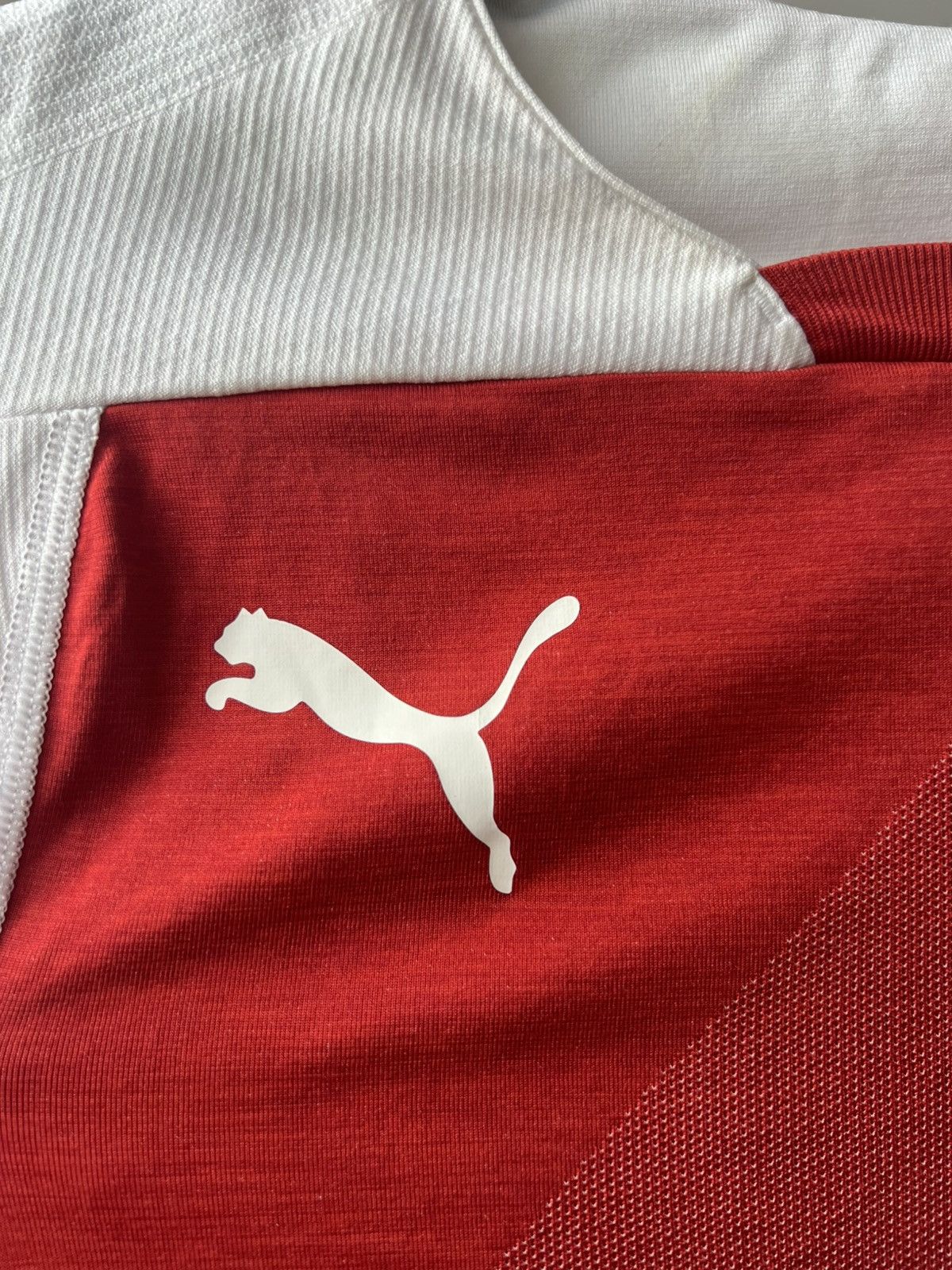 Puma 2018/19 ARSENAL FC PLAYER ISSUED HOME SOCCER JERSEY SIZE S Size US S / EU 44-46 / 1 - 8 Thumbnail