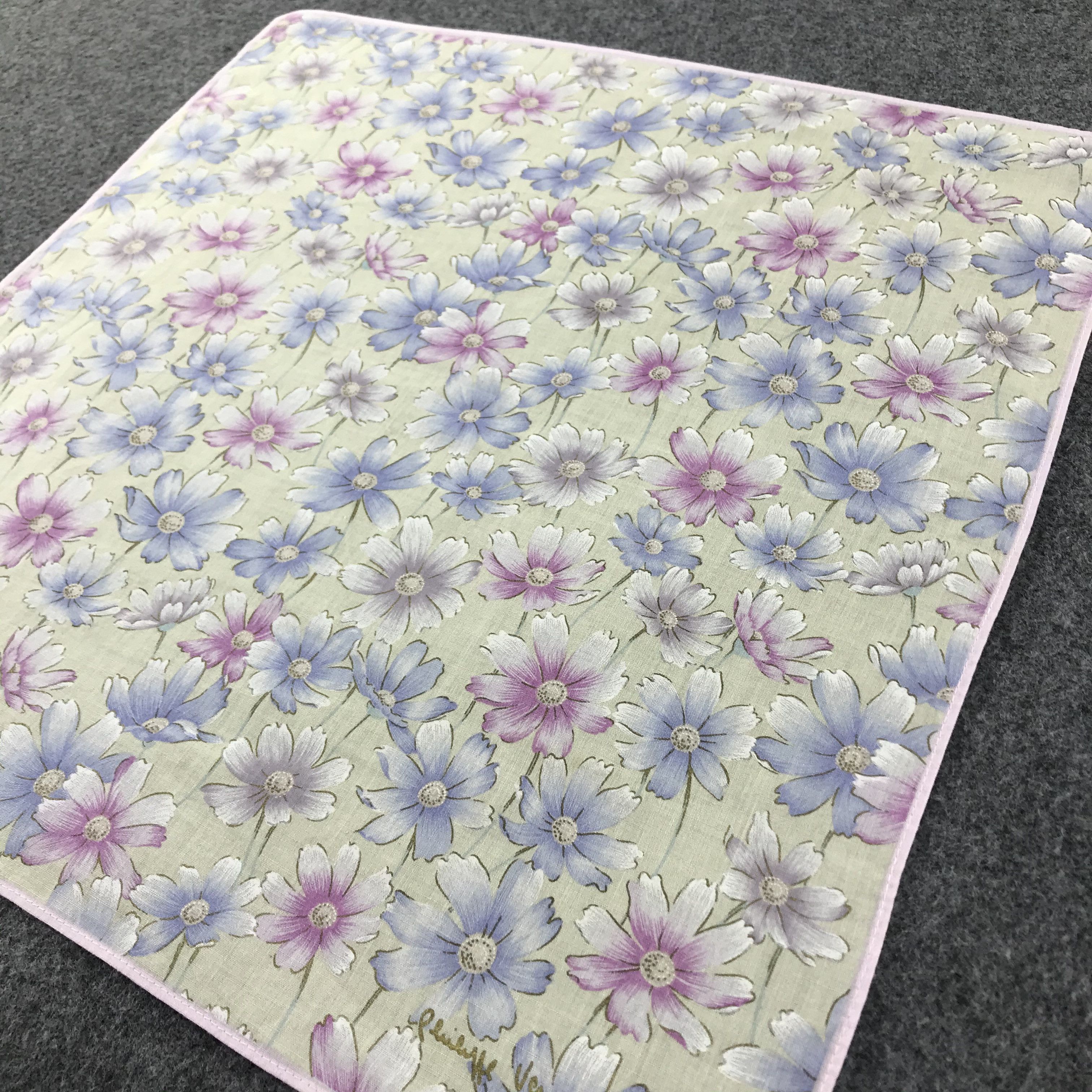 Vintage Philippe V Floral Handkerchief Neckerchief Bandana H118 Size ONE SIZE - 5 Thumbnail