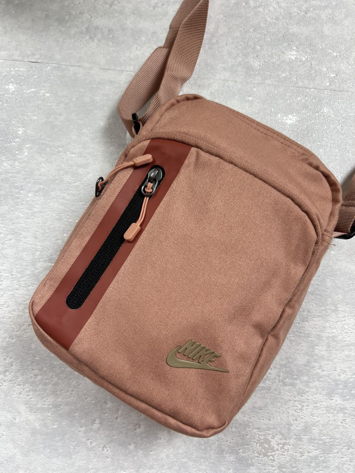 Nike × Vintage Nike Tech Vintage Y2K Drill Messenger Crossbody Retro Bag Size ONE SIZE - 2 Thumbnail
