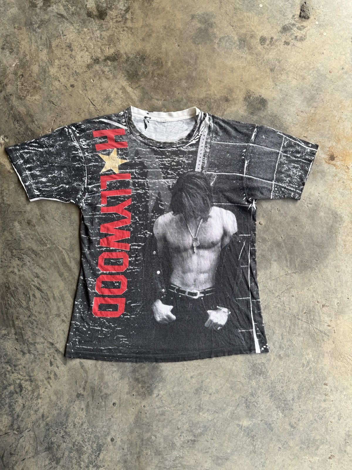 Vintage *RARE* 90s VINTAGE AOP HOLLYWOOD 00s MUSCLE GRUNGE MODEL TEE Size US L / EU 52-54 / 3 - 1 Thumbnail