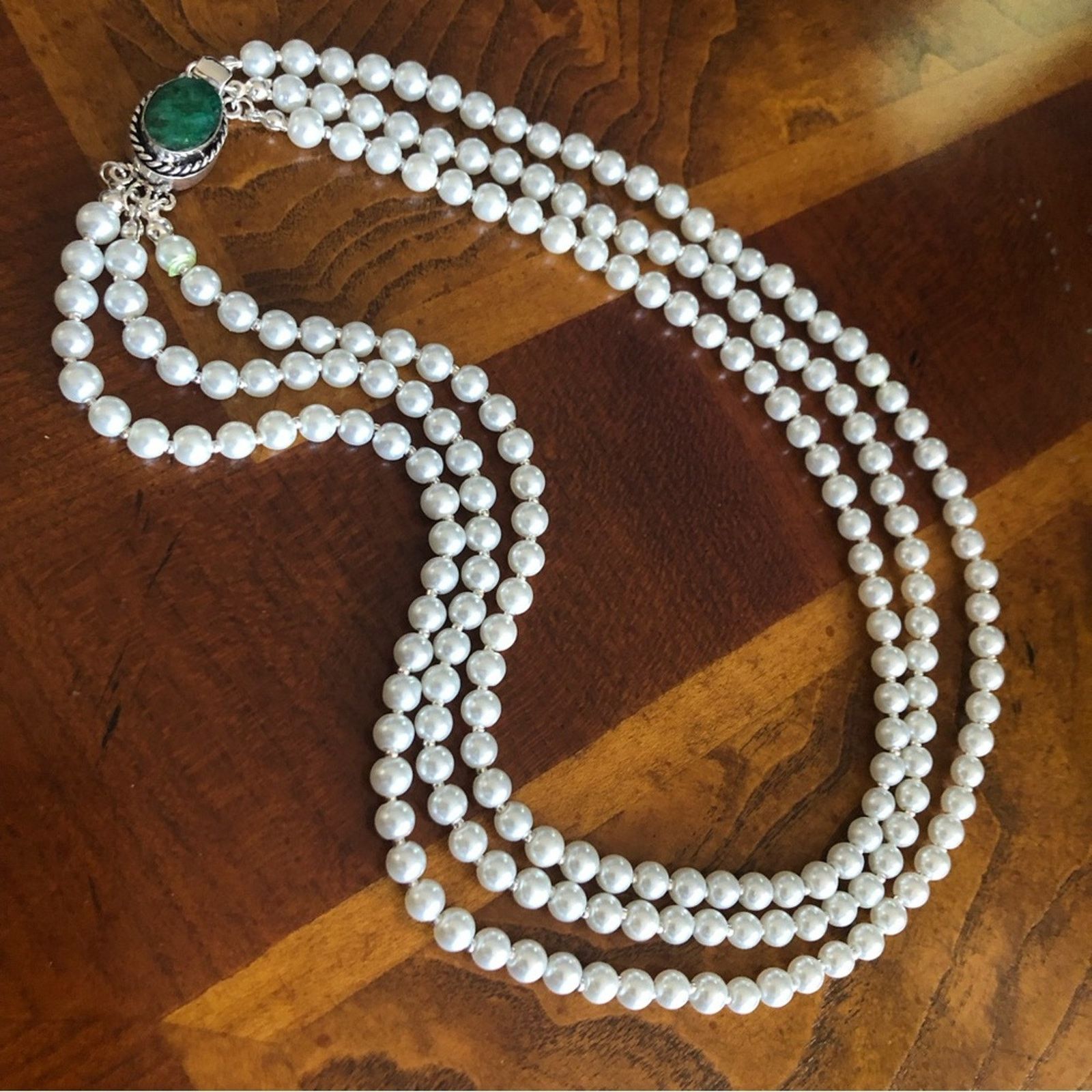 Handmade Handcrafted triple strand Pearl genuine emerald necklac Size ONE SIZE - 9 Thumbnail