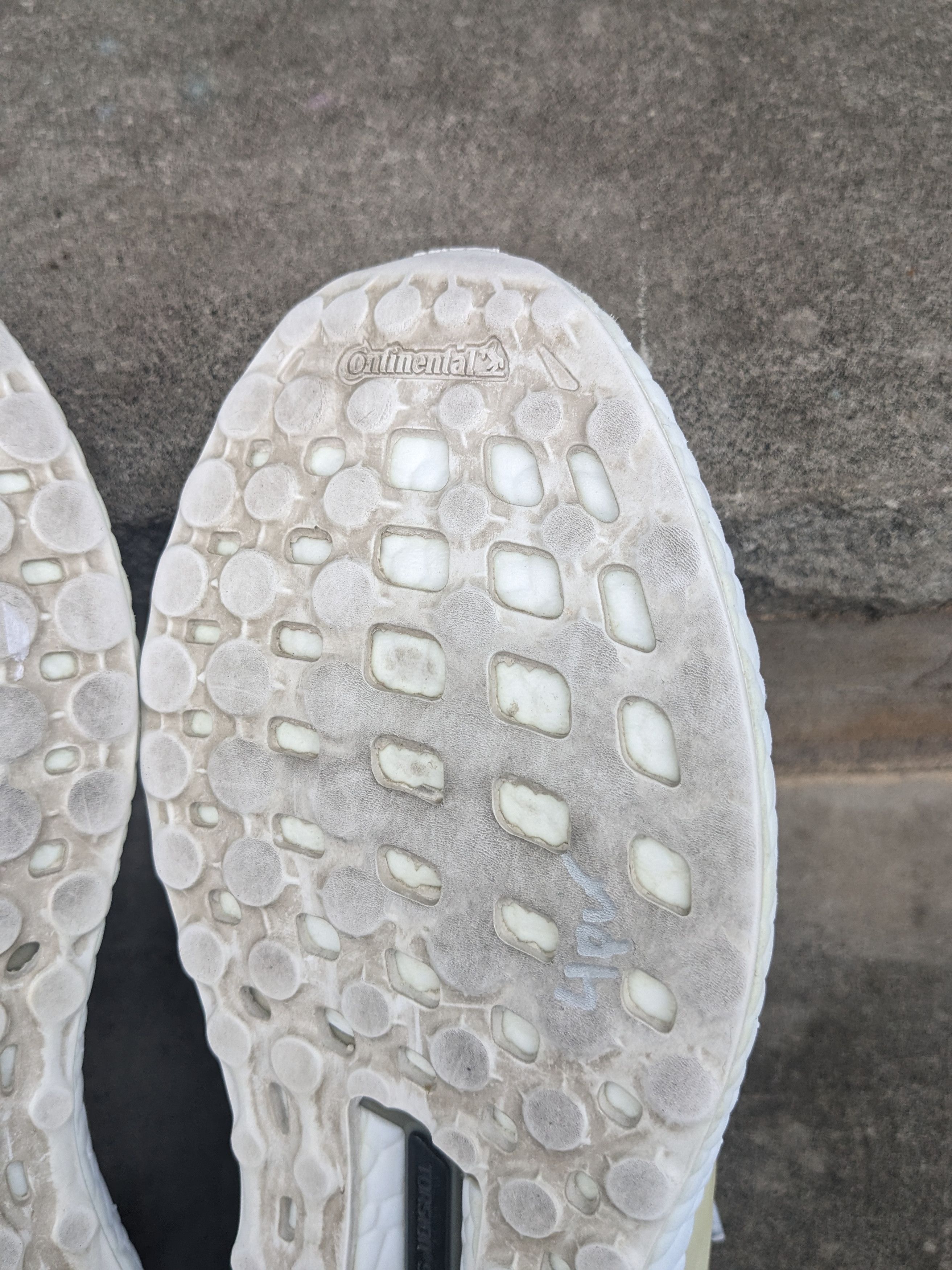 Adidas × Designer Adidas UltraBoost 3.0 Triple White Size 7 Running Shoes Size US 7 / EU 40 - 12 Thumbnail