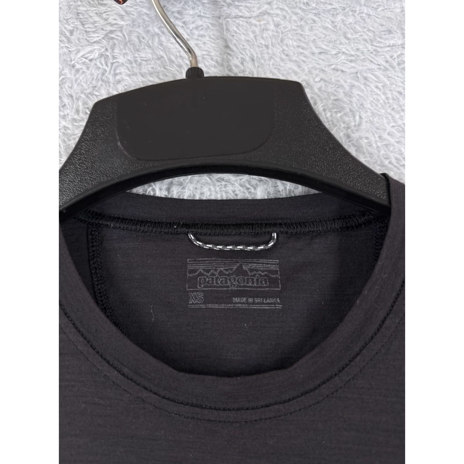 Patagonia VINTAGE Patagoni a Shirt Men Extra Small Black Short Sleeve Crew Neck 100% Polyester Size US XS / EU 42 / 0 - 7 Thumbnail