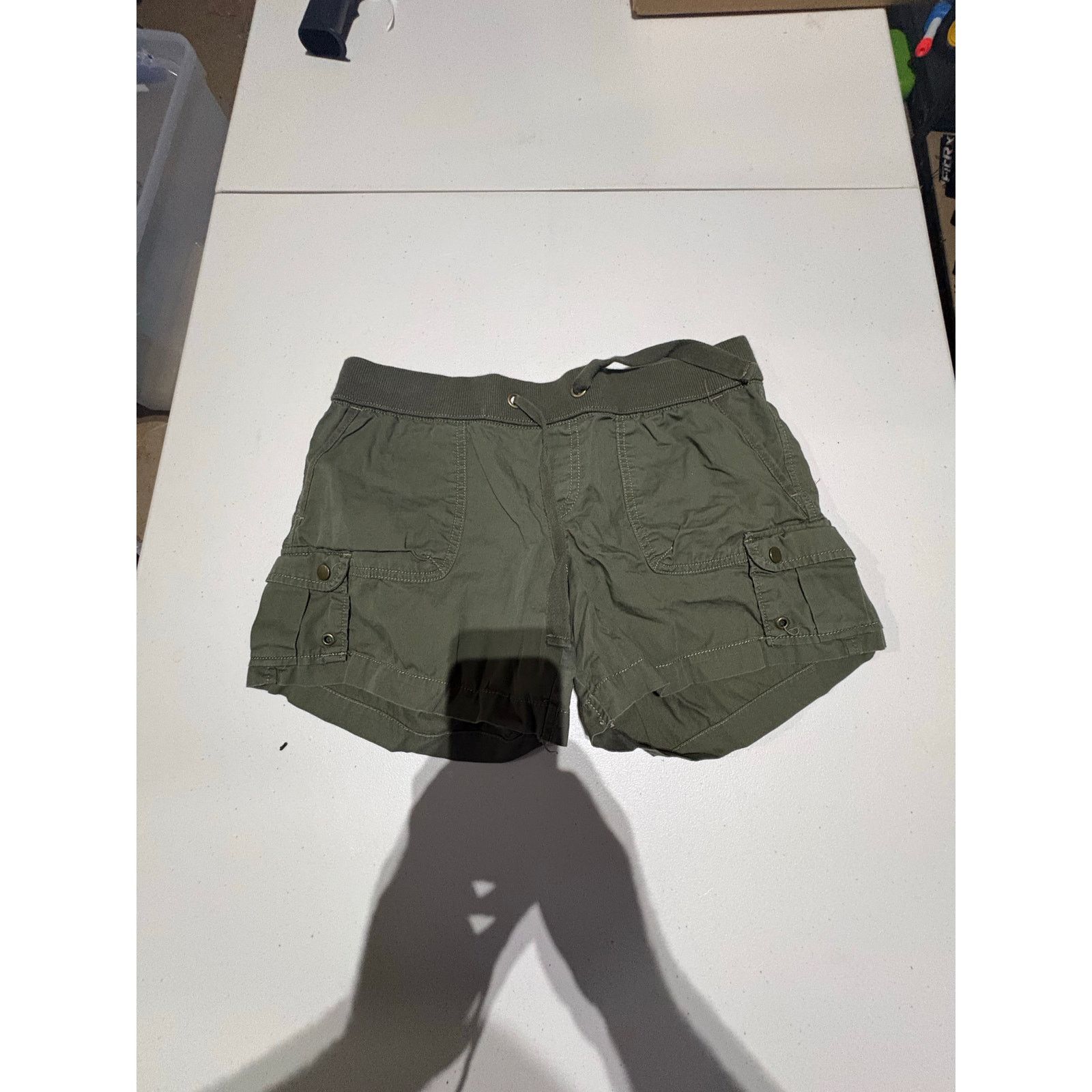 Old Navy Old Navy Women’s Olive Green Cargo Shorts Low Rise Sz Medium Size 30" / US 8 / IT 44 - 5 Thumbnail