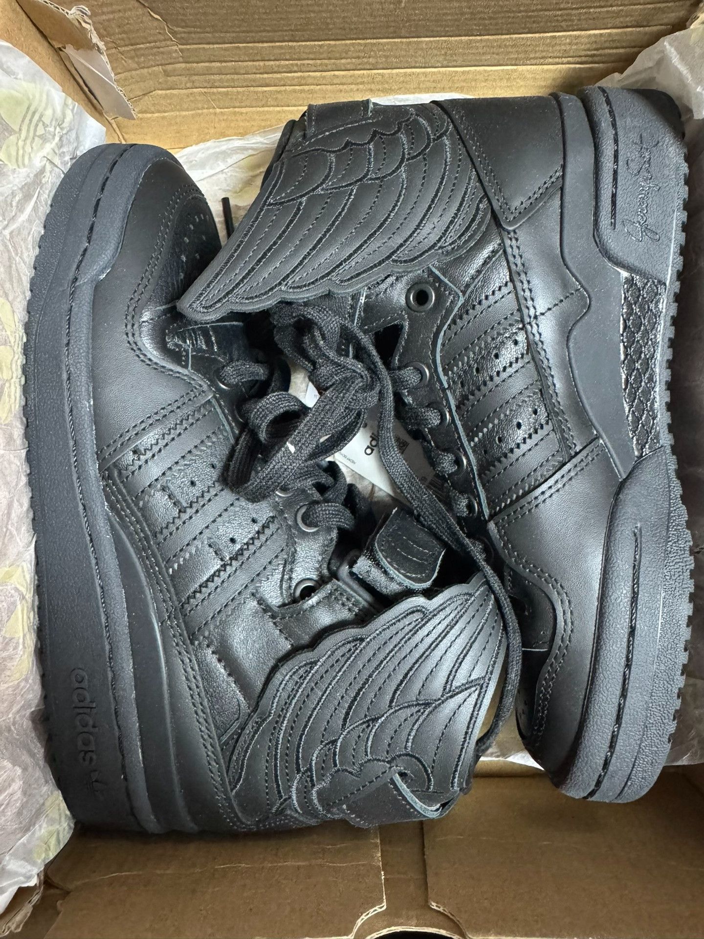 Adidas Adidas Black Lowtop Sneakers 36 Men Size US 5 / EU 37 - 1 Thumbnail