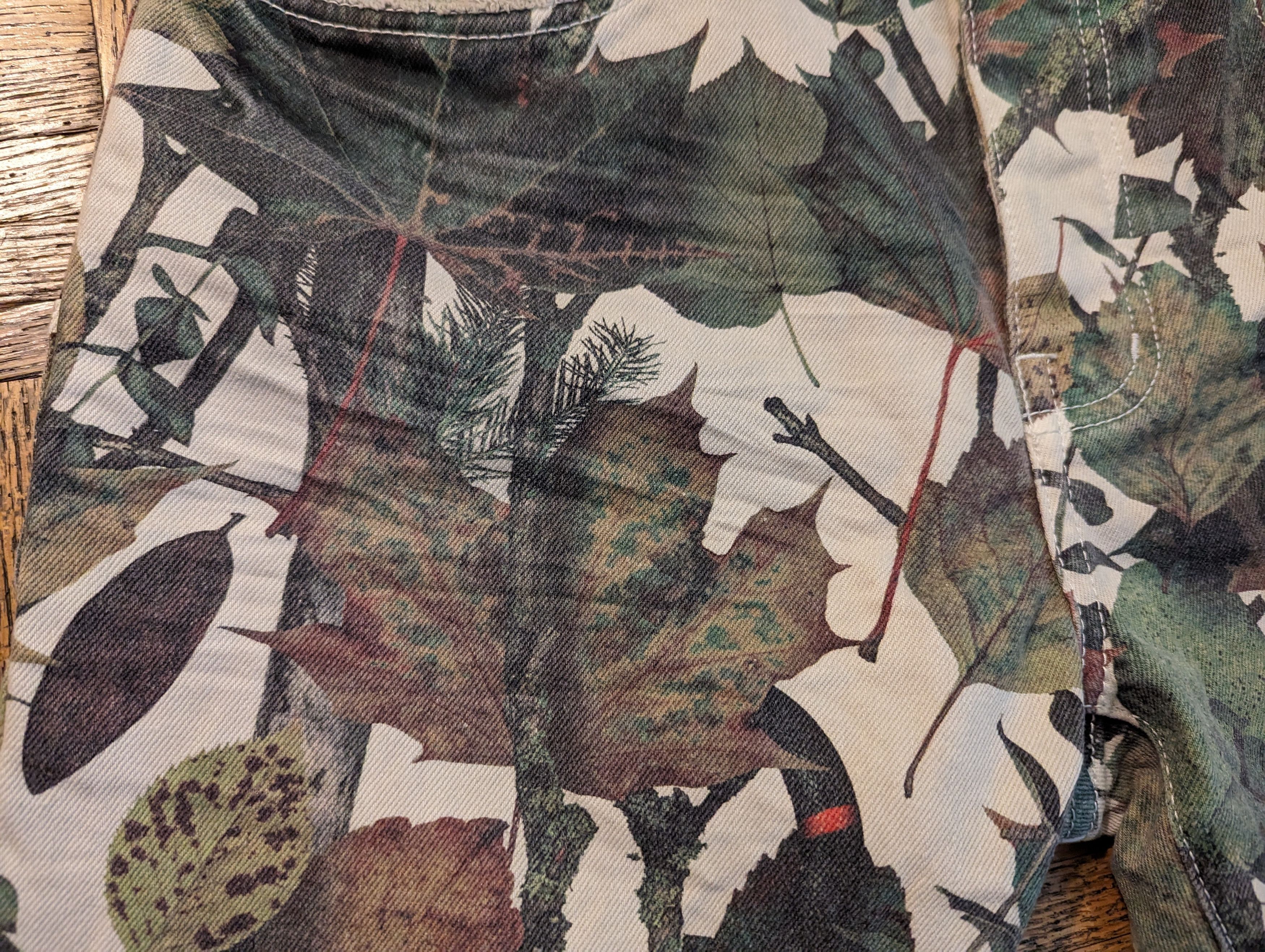 Purple Brand Leaf-print jeans Size US 33 - 10 Thumbnail