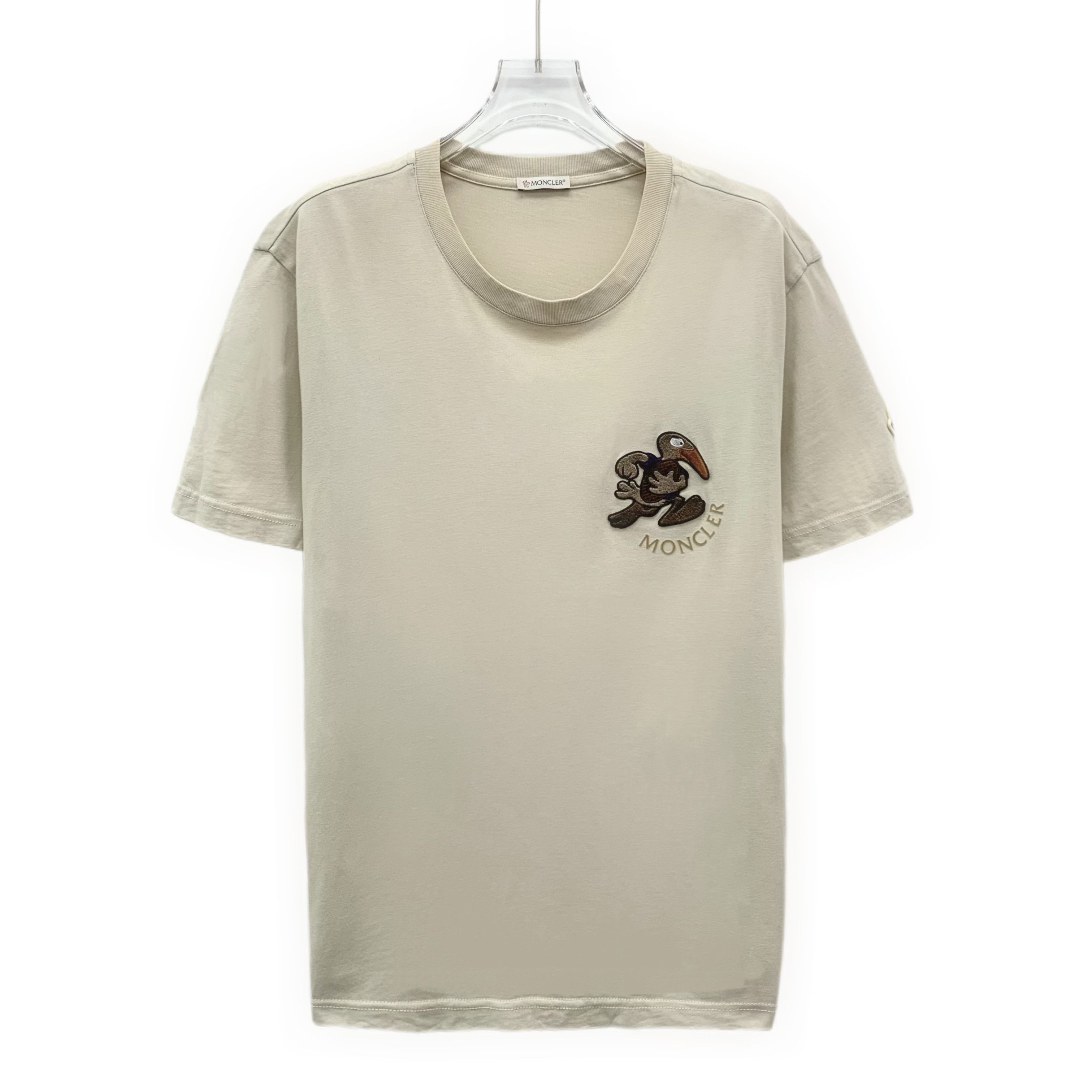 Moncler Moncler Embroidered Logo Tee Beige (L) Size US L / EU 52-54 / 3 - 1 Thumbnail