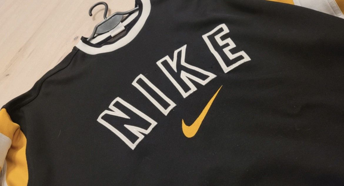 Nike × Vintage Nike vintage Crewneck black yellow 90s Size US L / EU 52-54 / 3 - 2 Thumbnail