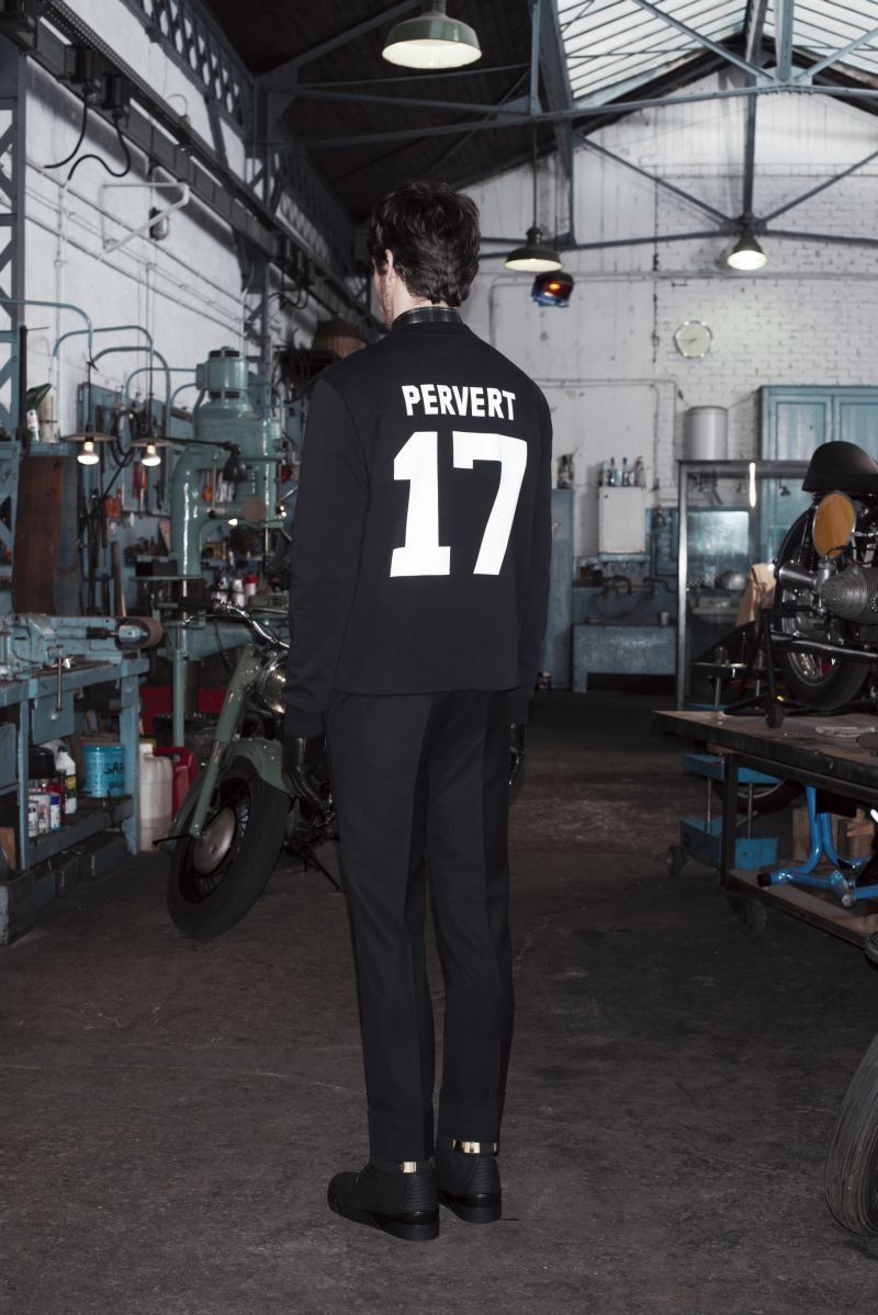 Givenchy Black Pervert 17 T-Shirt Size M / US 6-8 / IT 42-44 - 4 Thumbnail